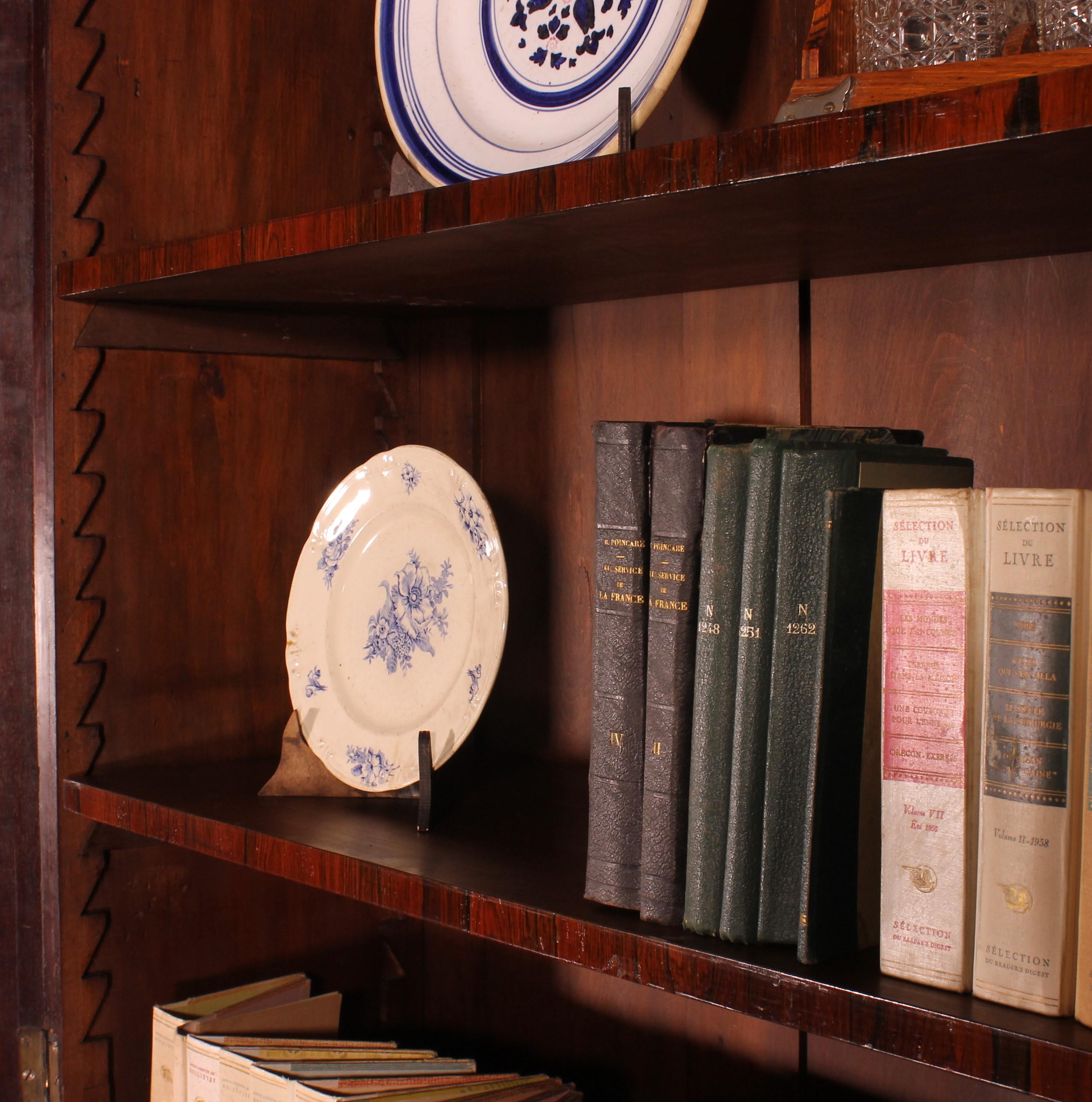 18 Century Hepplewhite Bookcase in Mahogany circa 1775 For Sale 1