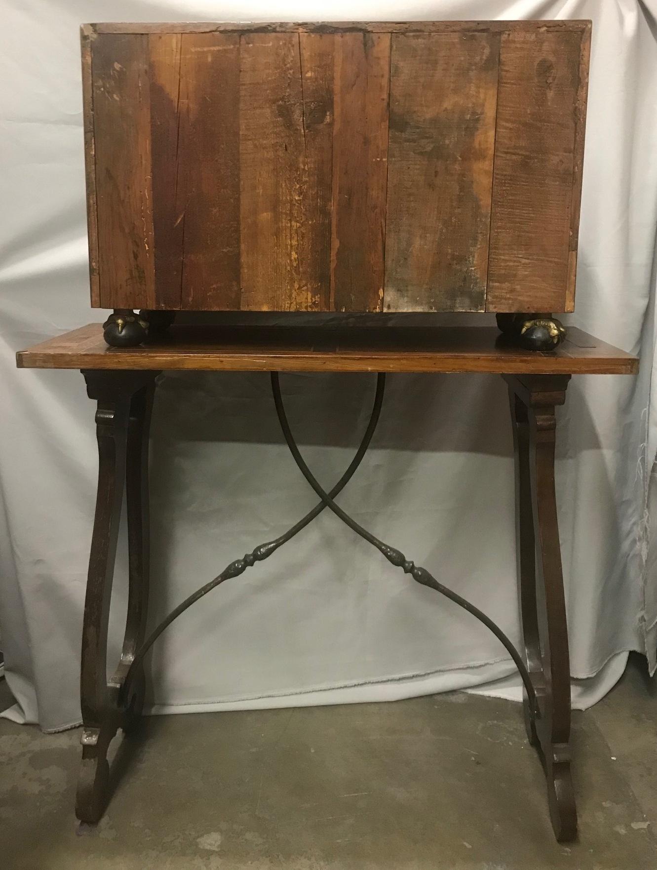 18th Century Spanish Inlaid Varqueno on Stand In Good Condition In Cypress, CA
