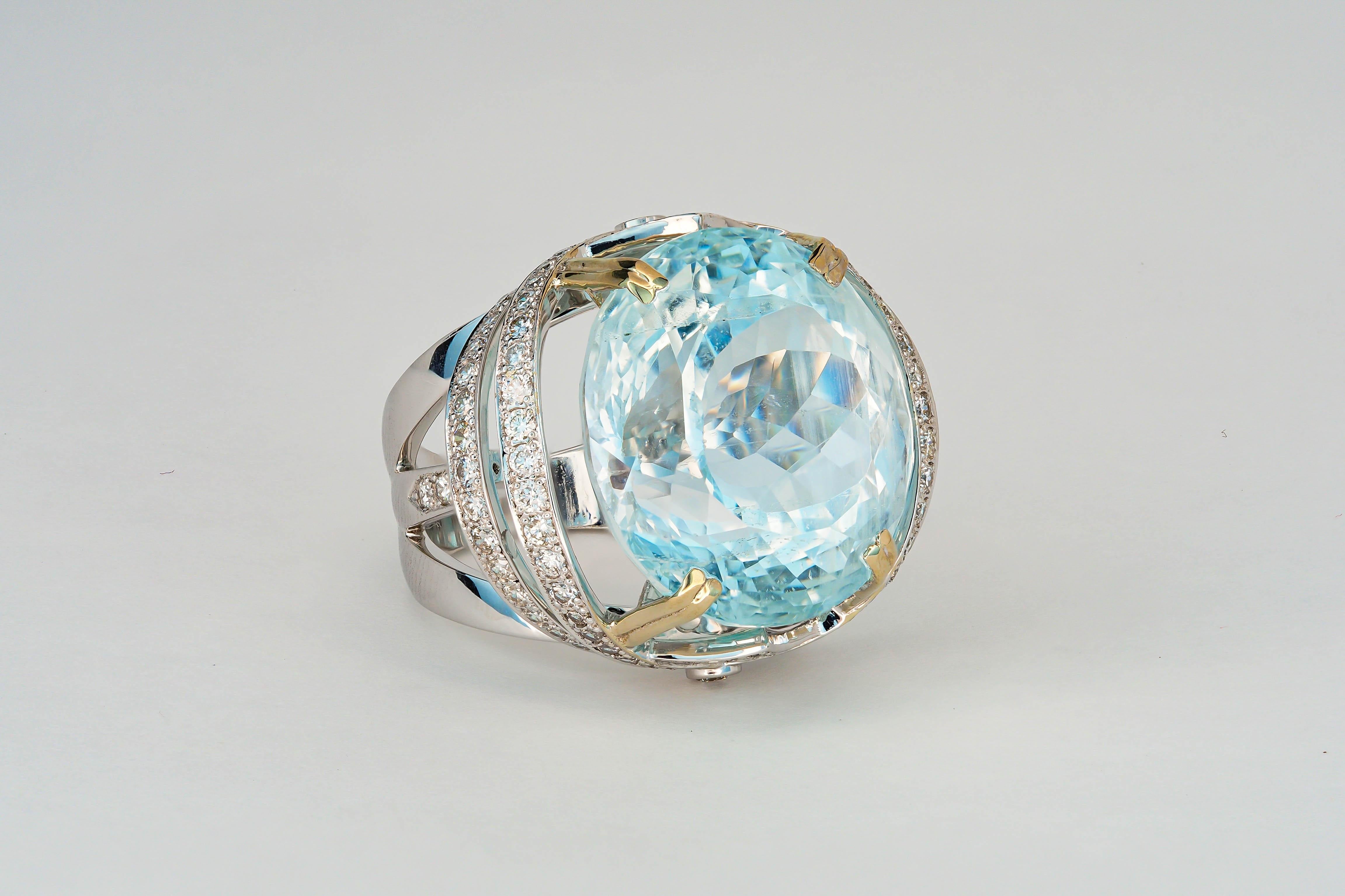 18 Ct Gold Ring with 25 Ct aquamarine and Diamonds 4