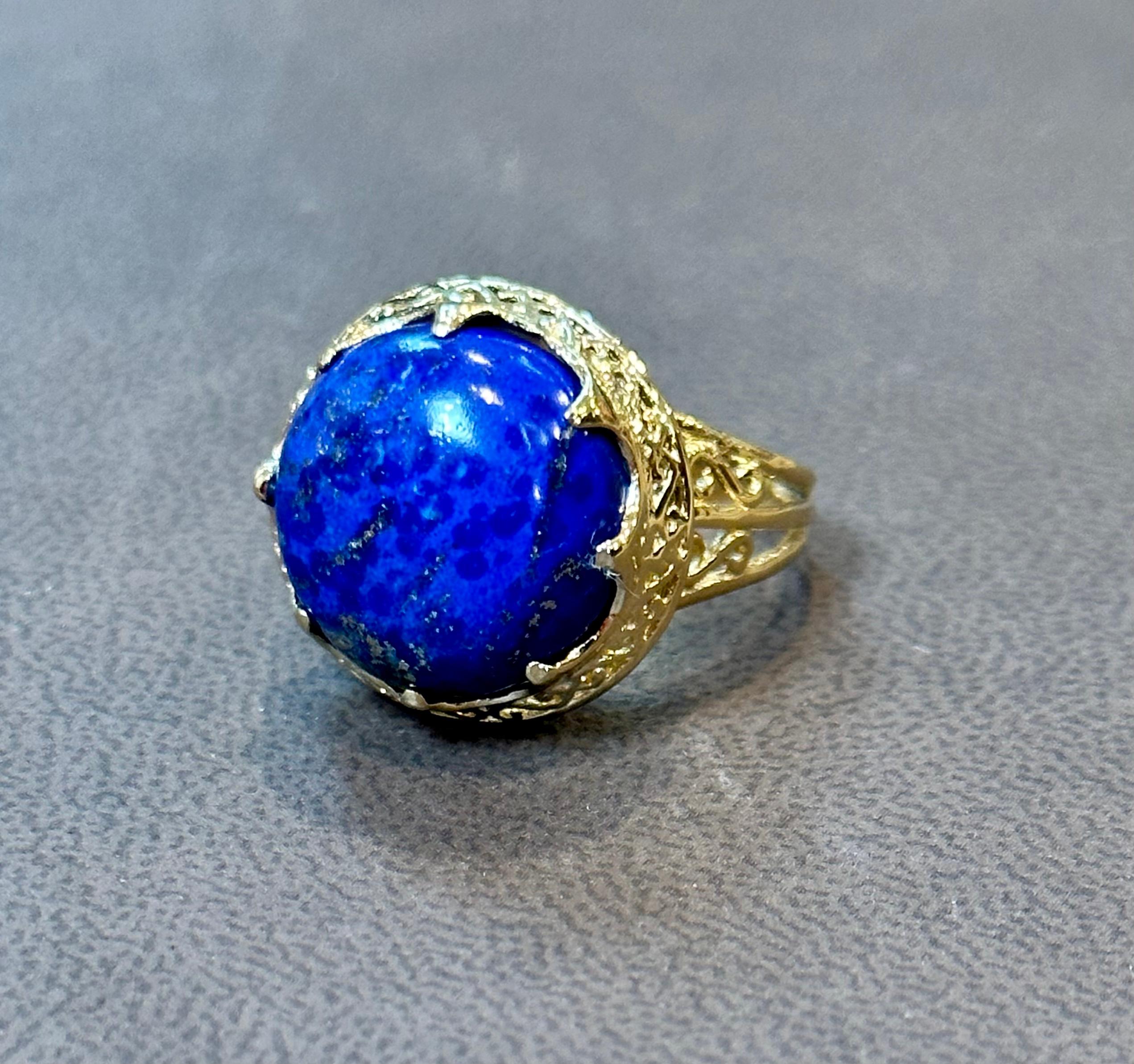 18 Ct Round Natural Cabochon Lapis Lazuli Ring in 14 Kt Yellow Gold, Estate For Sale 7
