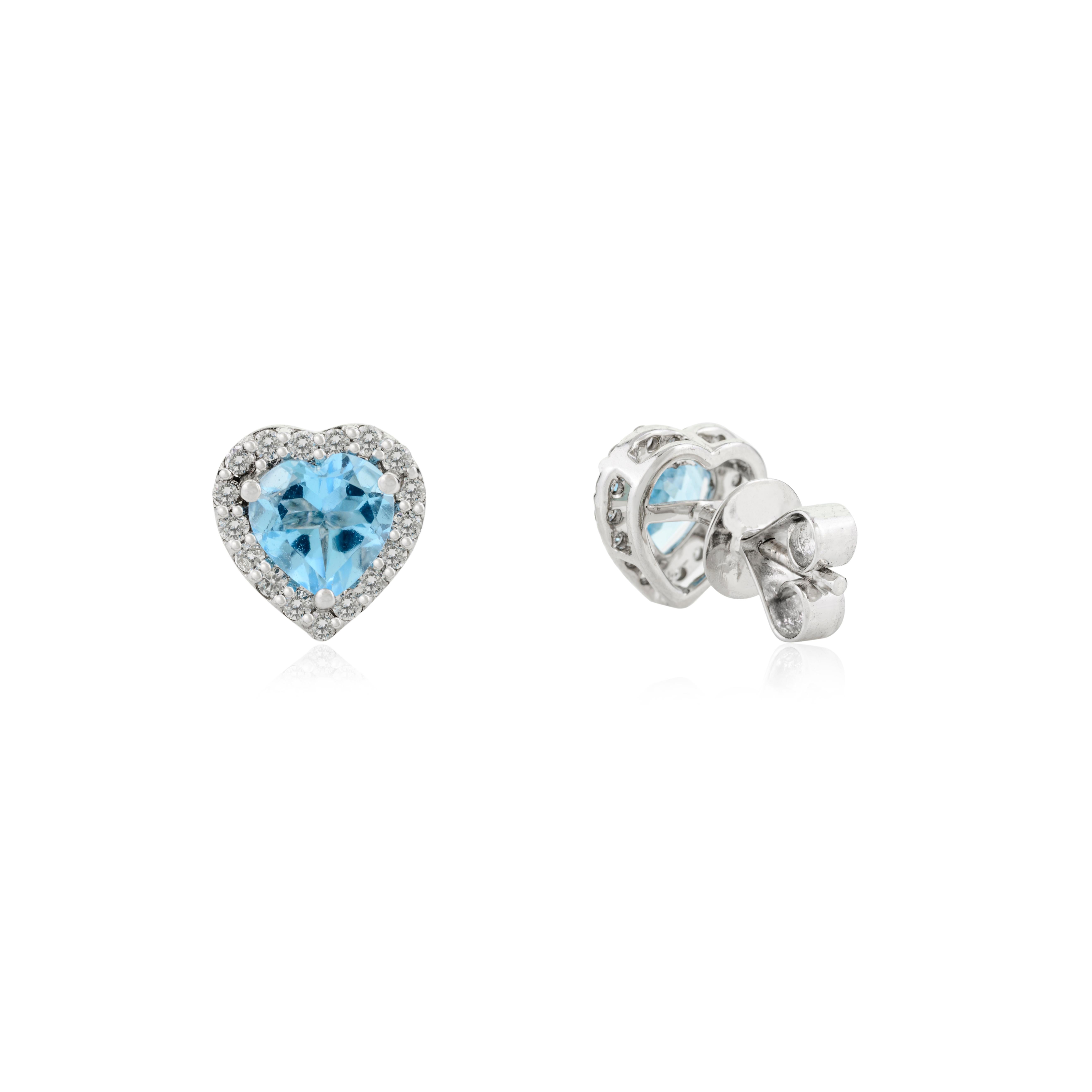 Donna Orecchini a perno con diamante a forma di cuore in oro bianco 14k, Topazio Blu 1,8 CTW in vendita