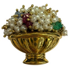 18 grams Pearl and gemstones floral brooch 18Kt gold