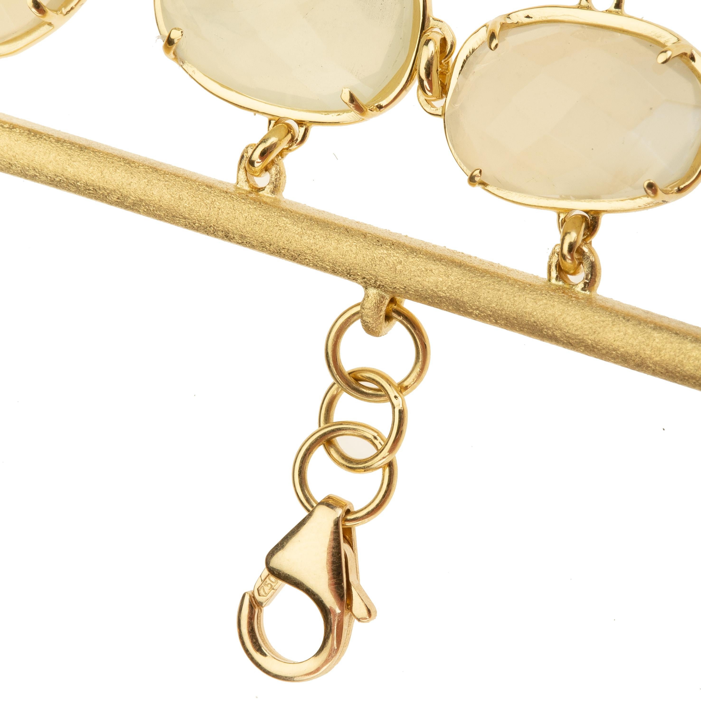 18 Karat gebürstetes Gold Opal-Armband für Damen oder Herren im Angebot