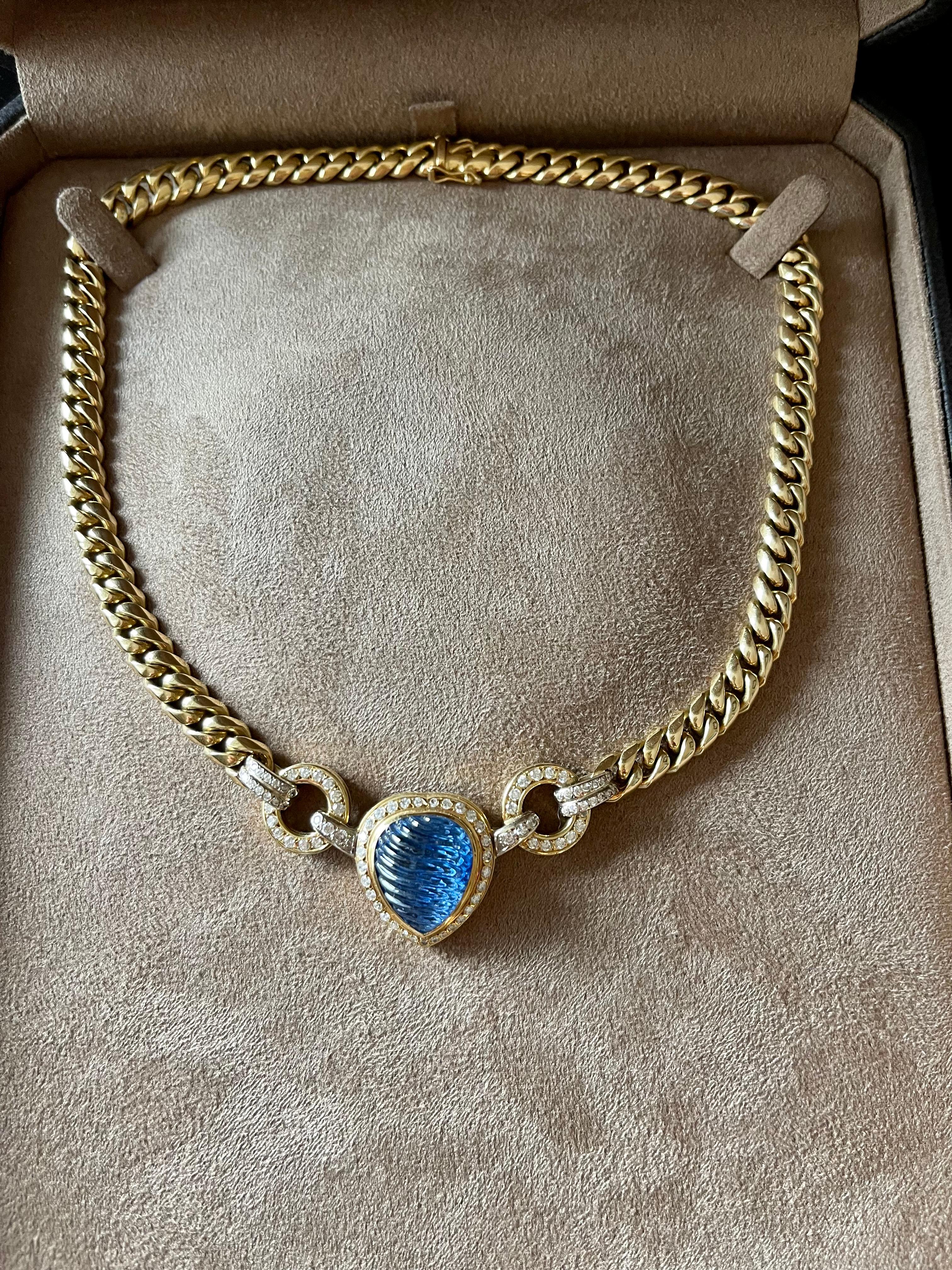 18 K Cuban link necklace carved blue Sapphire Diamond In Good Condition For Sale In Zurich, Zollstrasse