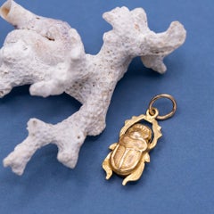 18 K Egyptian pendant - 18 karat solid yellow gold scarab - Good luck beetle