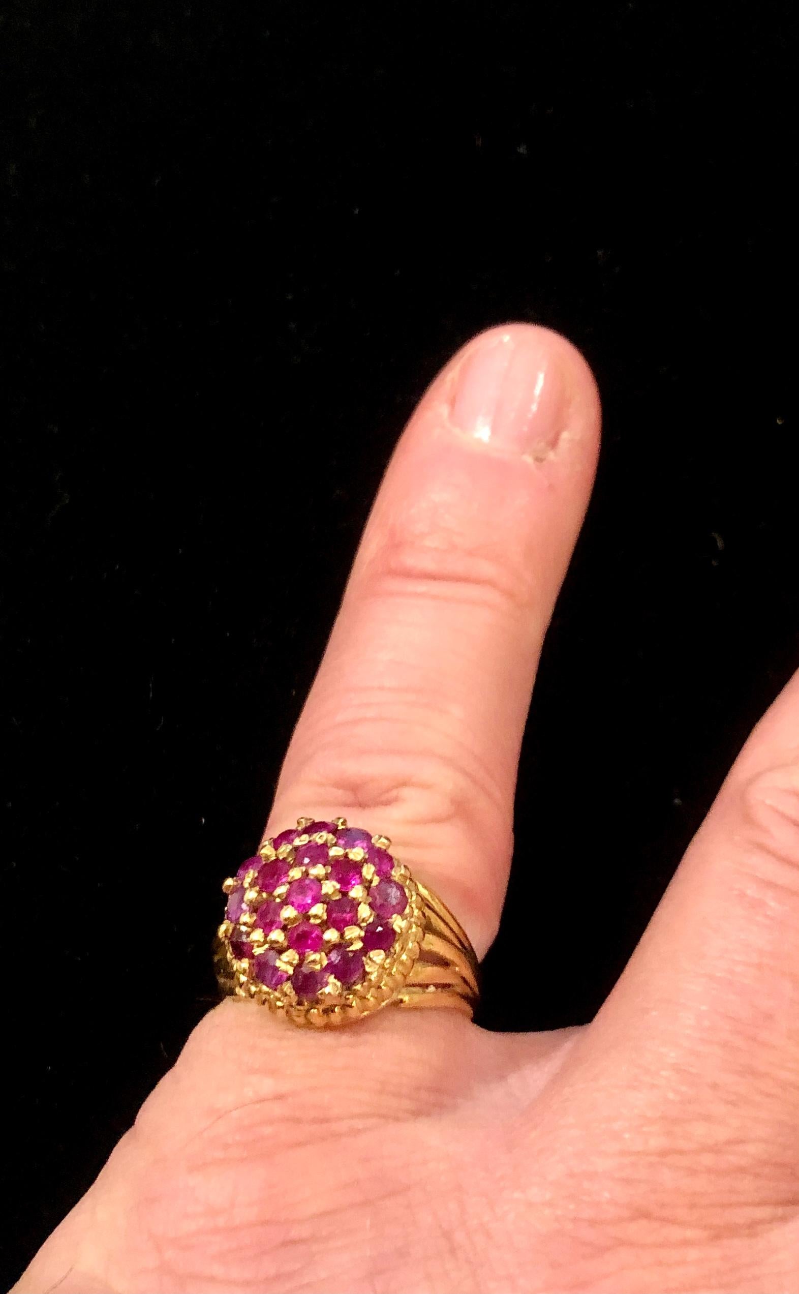 18 Karat Gold Cocktail Ring with Natural Rubys, circa 1960 In Good Condition For Sale In West Hollywood, CA