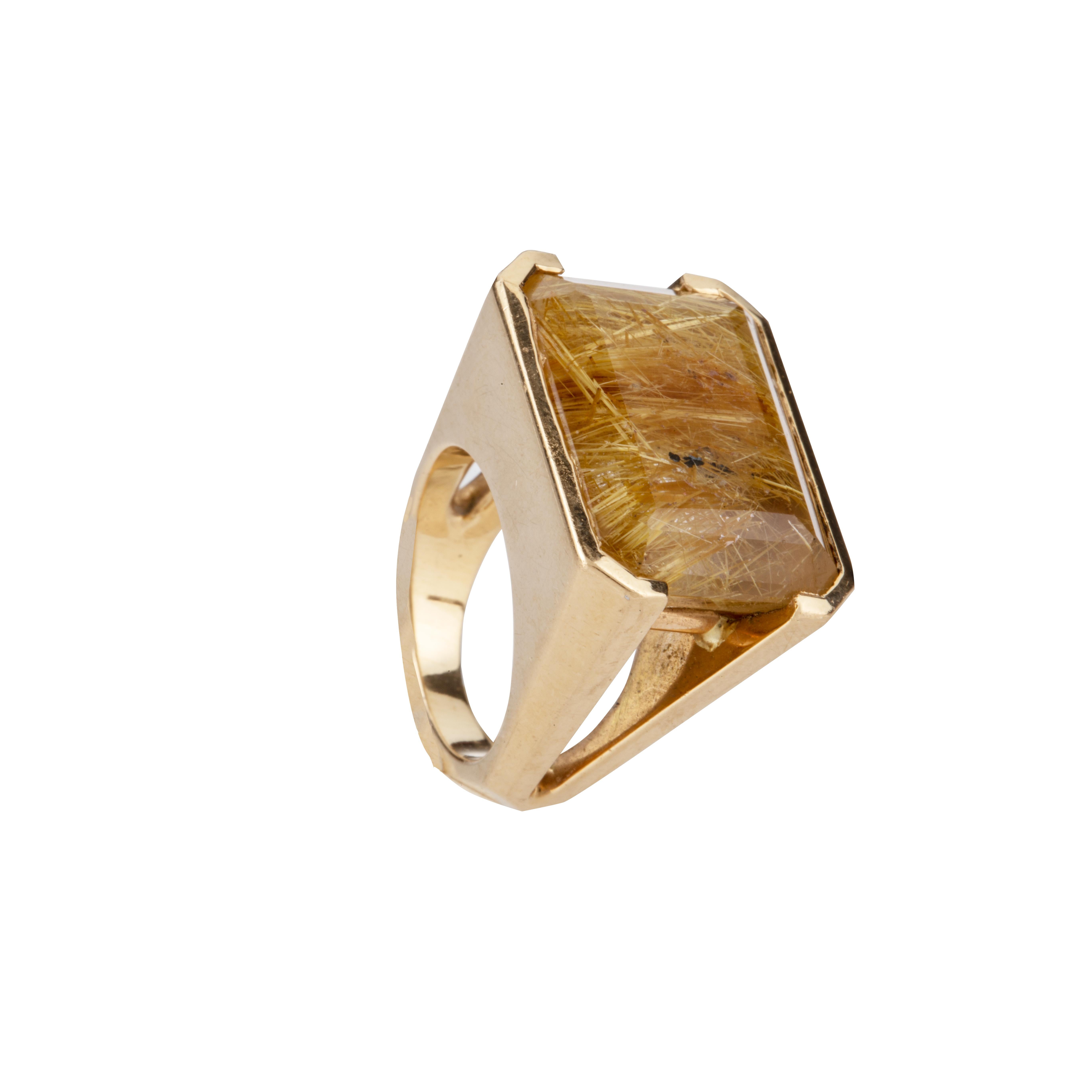 Artisan 18 K Gold Natural Yellow Quartz Hand Made Chevalier Ring For Sale