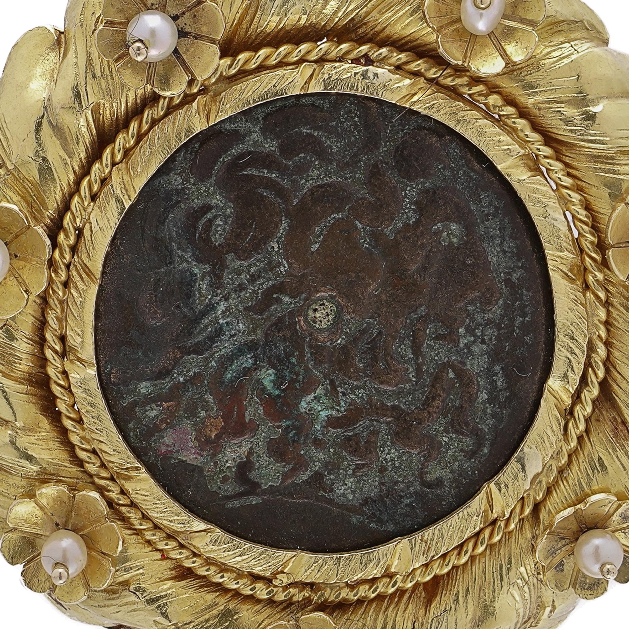 18 K Gold Pendant Featuring Ptolemaic Bronze Eagle-Thunderbolt Coin For Sale 1