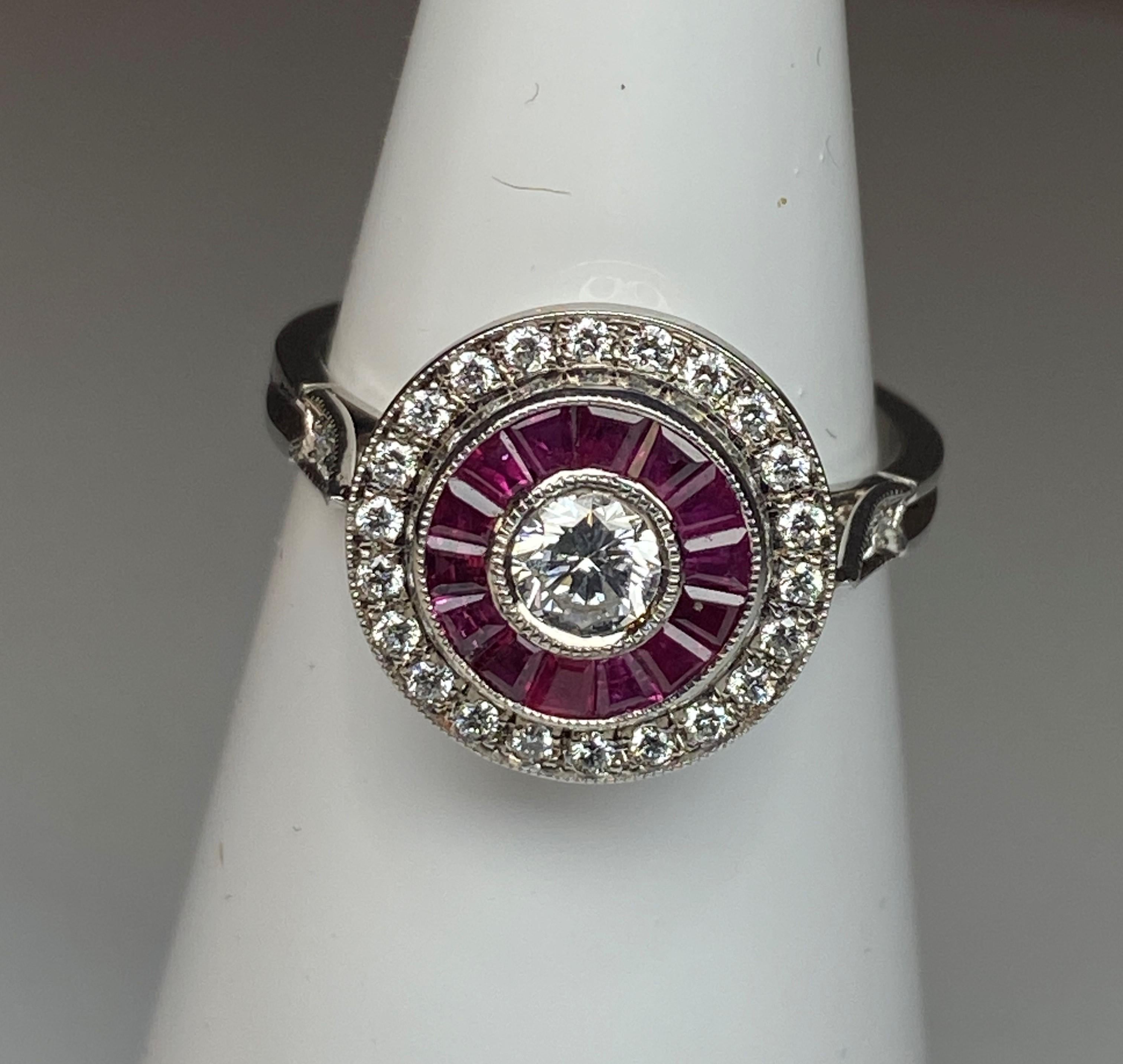 18k Gold Ring in Art Deco Style Set with Diamonds and Calibrated Rubies For Sale 5