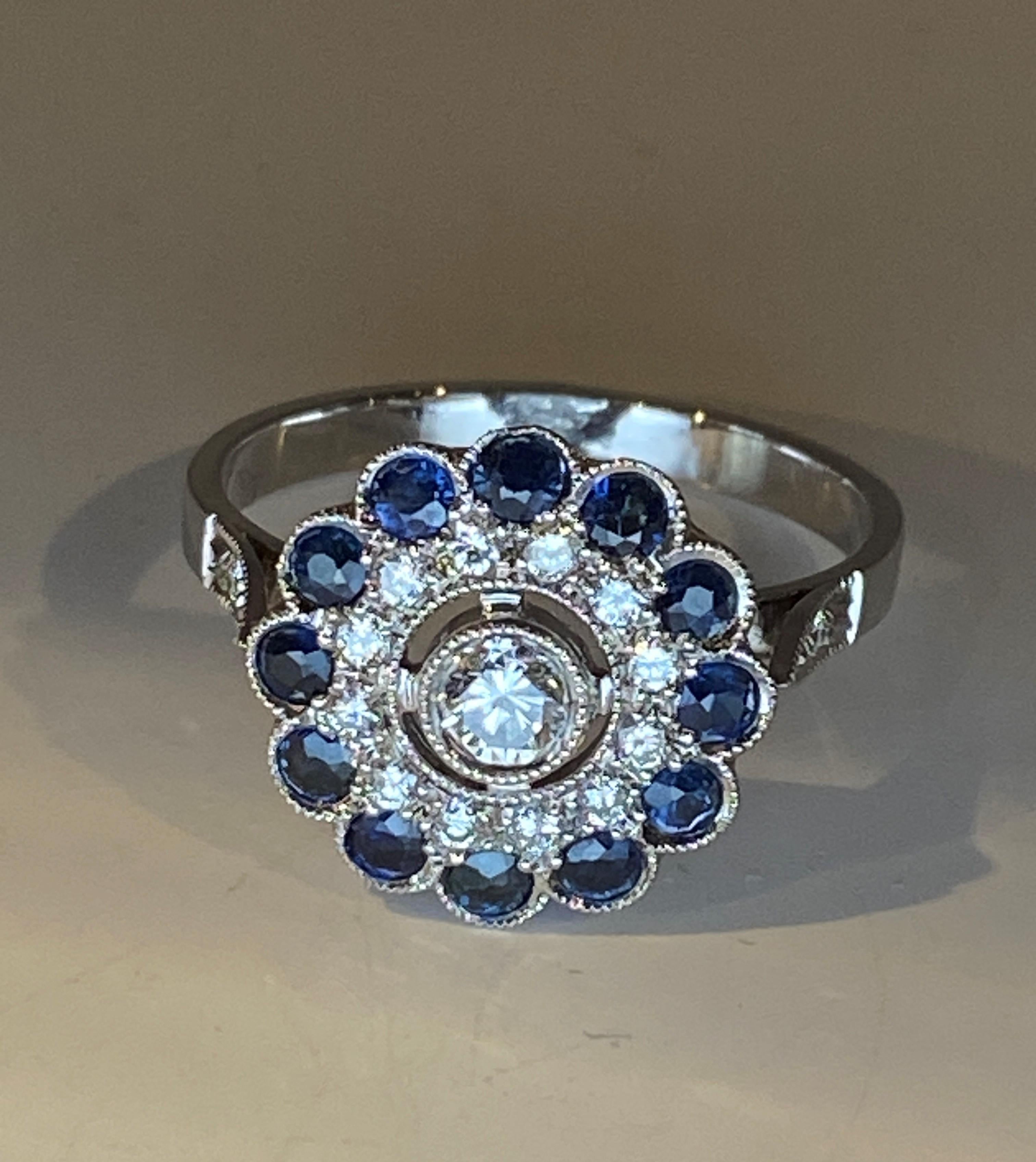 18K Gold Ring in Art Deco Style Set with Sapphires and Diamonds For Sale 8