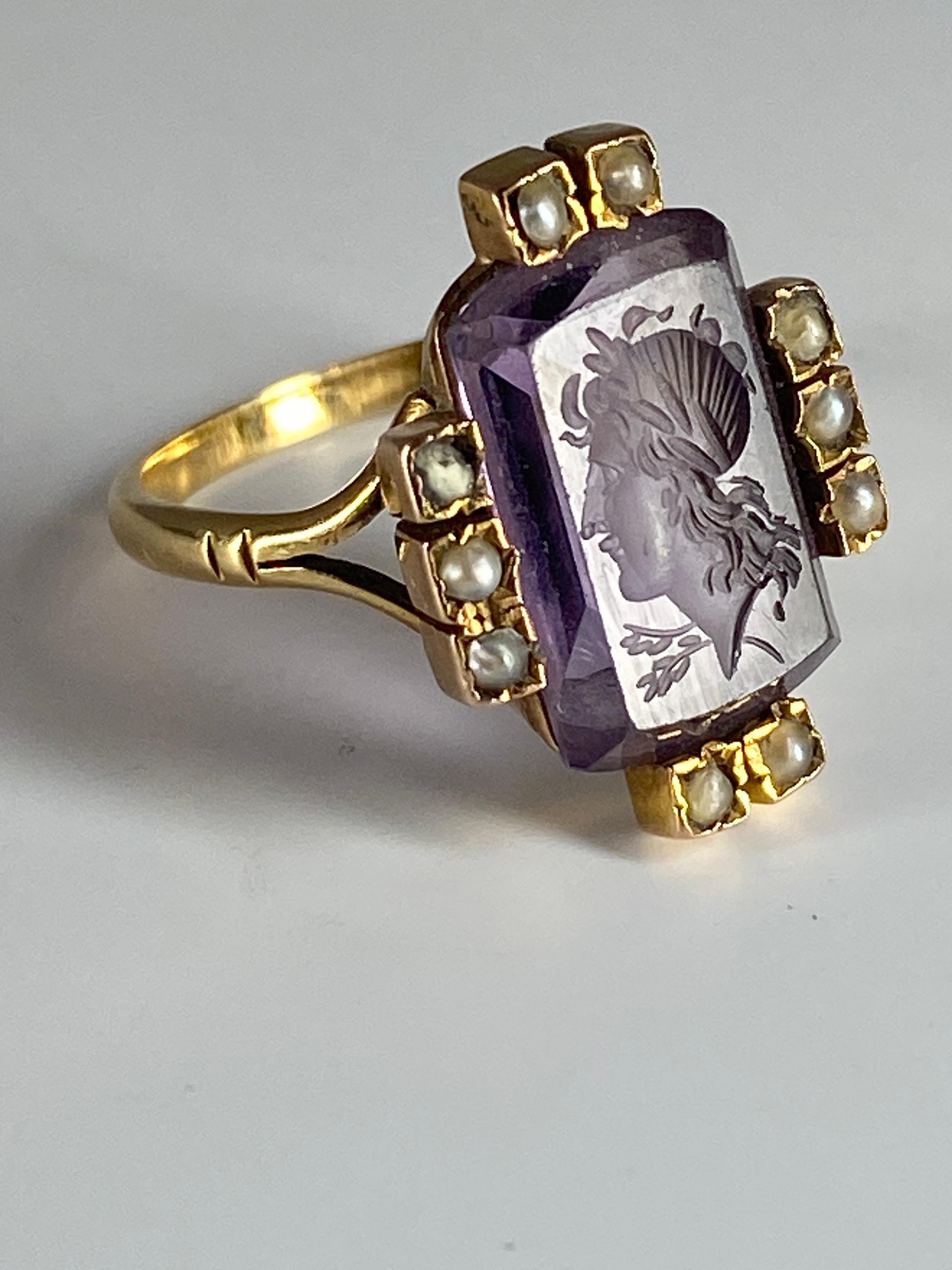 18k Gold Ring, Intaglio: Profile of a Roman Man Set with Fine Pearls 6