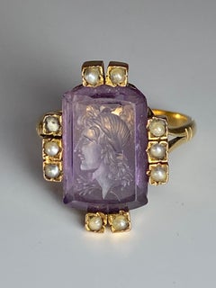 18k Gold Ring, Intaglio: Profile of a Roman Man Set with Fine Pearls