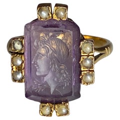 18k Gold Ring, Intaglio: Profile of a Roman Man Set with Fine Pearls