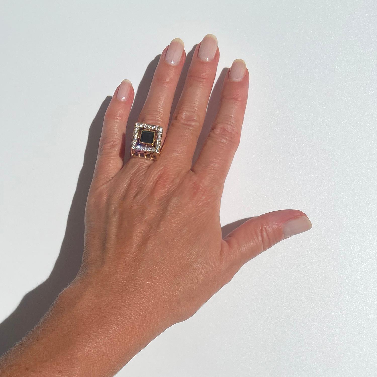 18 Karat Gold Ring aus dem Jahr 1977 im Angebot 6