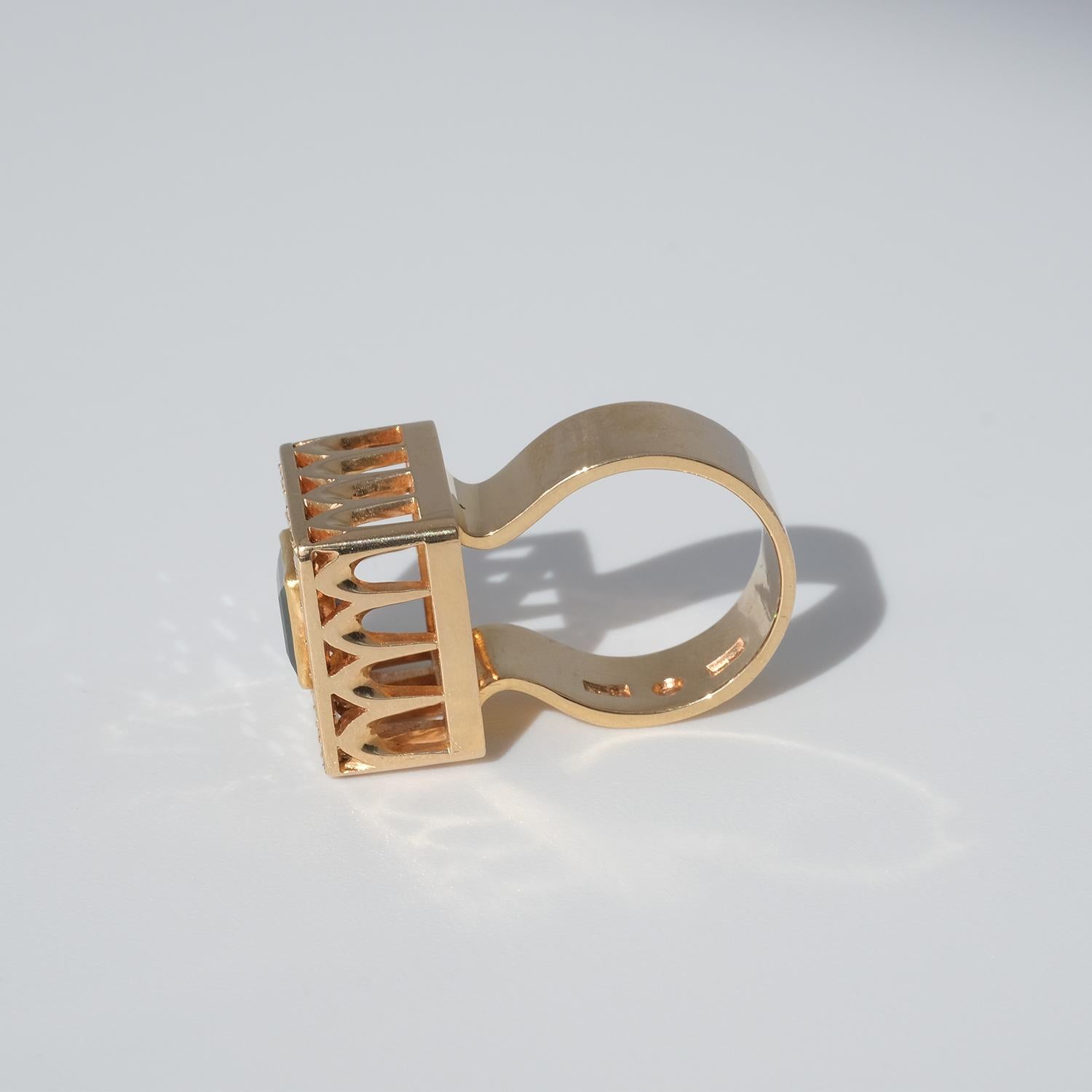 18 Karat Gold Ring aus dem Jahr 1977 im Angebot 4