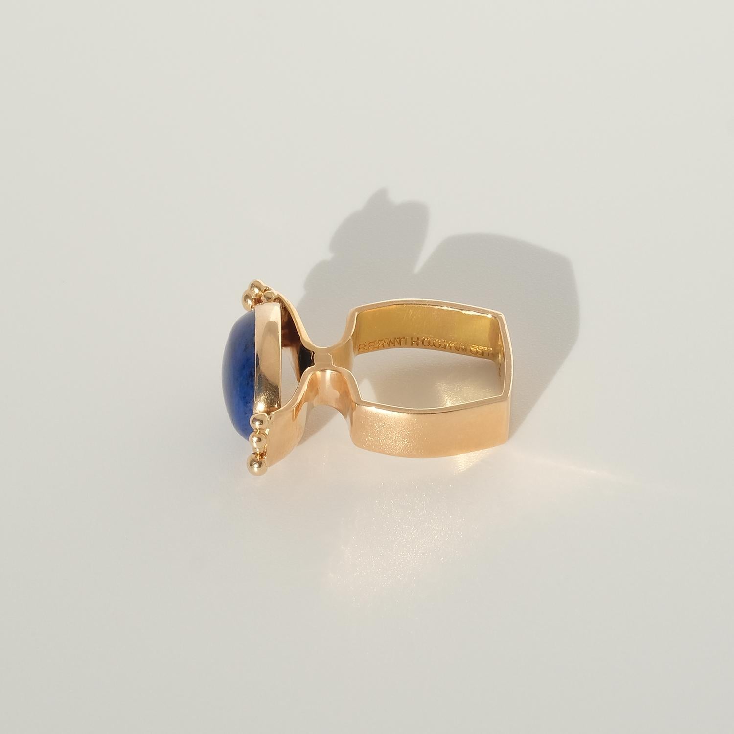 18 K Gold Ring with a Cabochon Cut Lapis Lazuli Stone, Made in 1972 For Sale 5