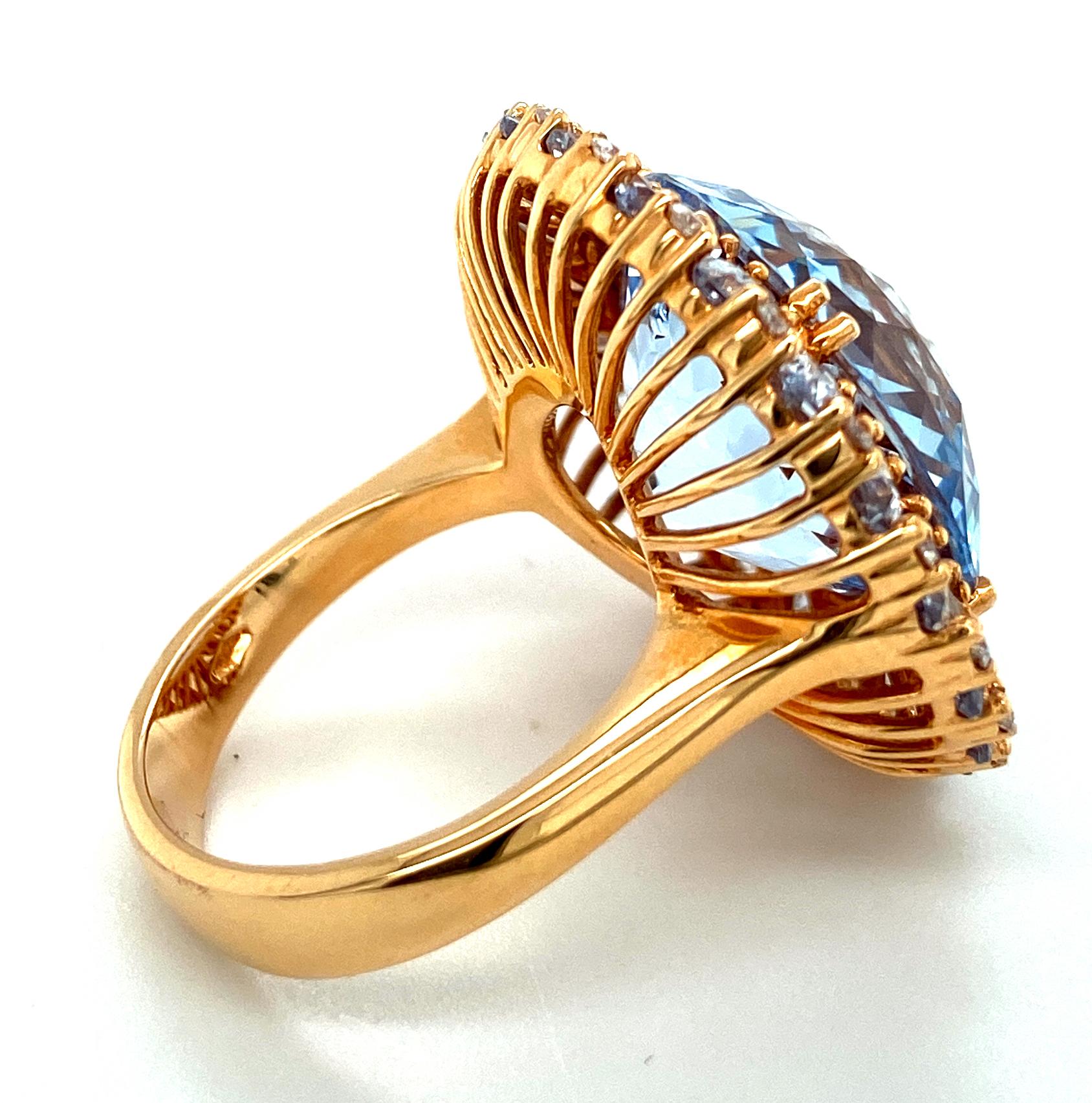 18kt Pink Gold Ring with 23.70ct Topaz & 0.20ct Diamonds Cocktail Ring For Sale 5
