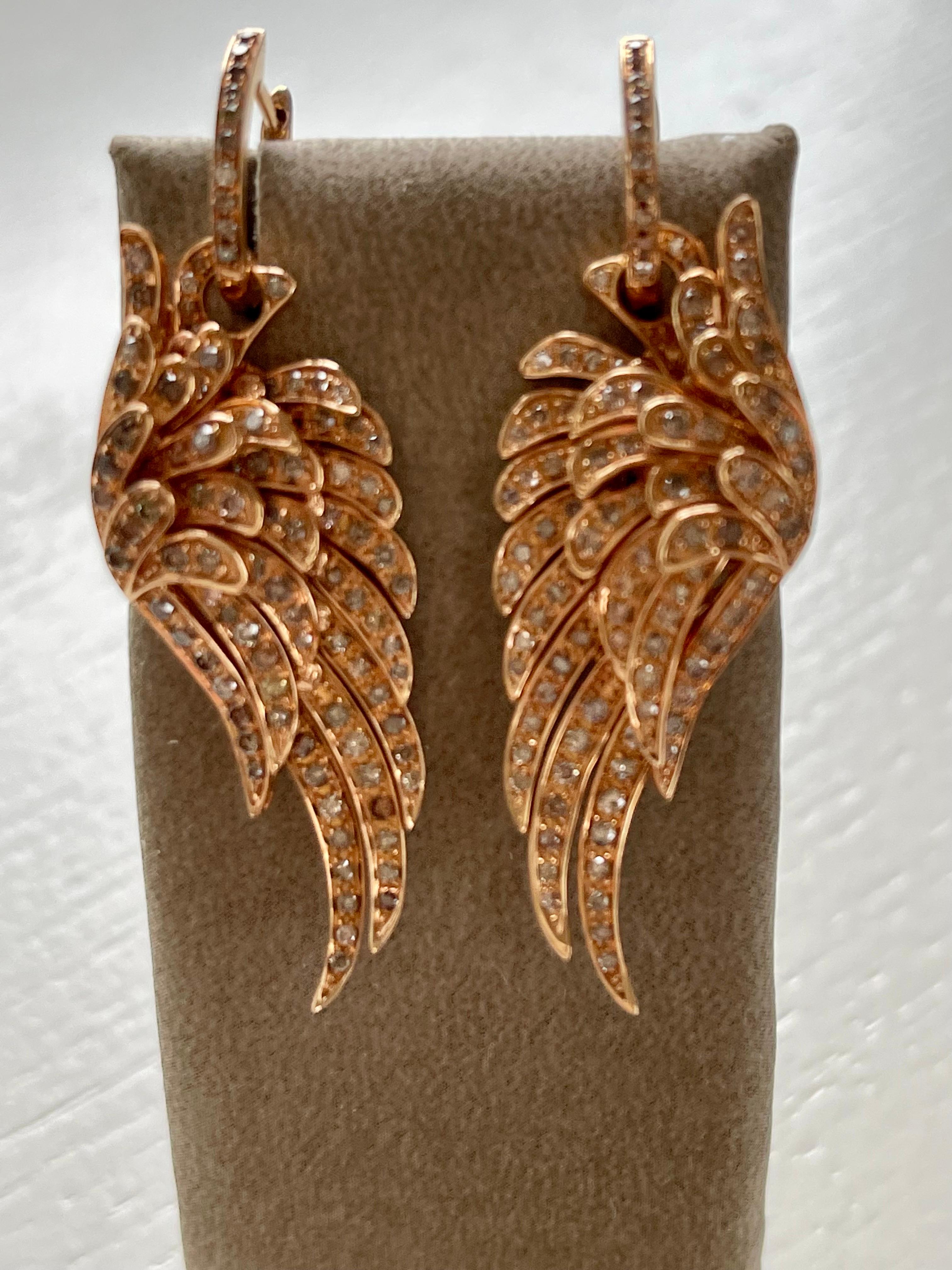 18 K Rose Gold Angel Wing Earrings Brown Diamonds In New Condition For Sale In Zurich, Zollstrasse
