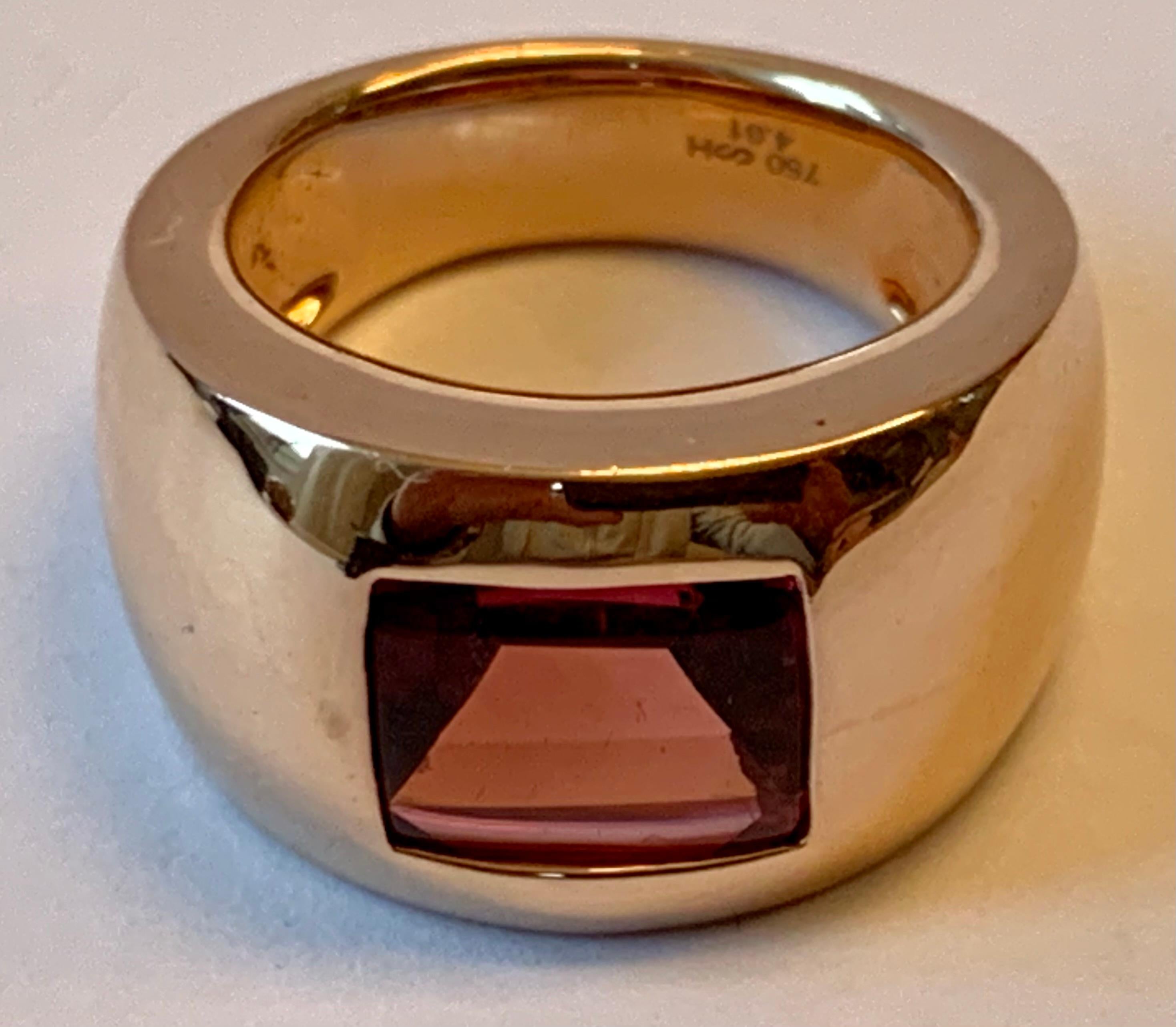 Women's or Men's 18 Karat Rose Gold Band Ring with Rectangular Dusky Pink Tourmaline For Sale