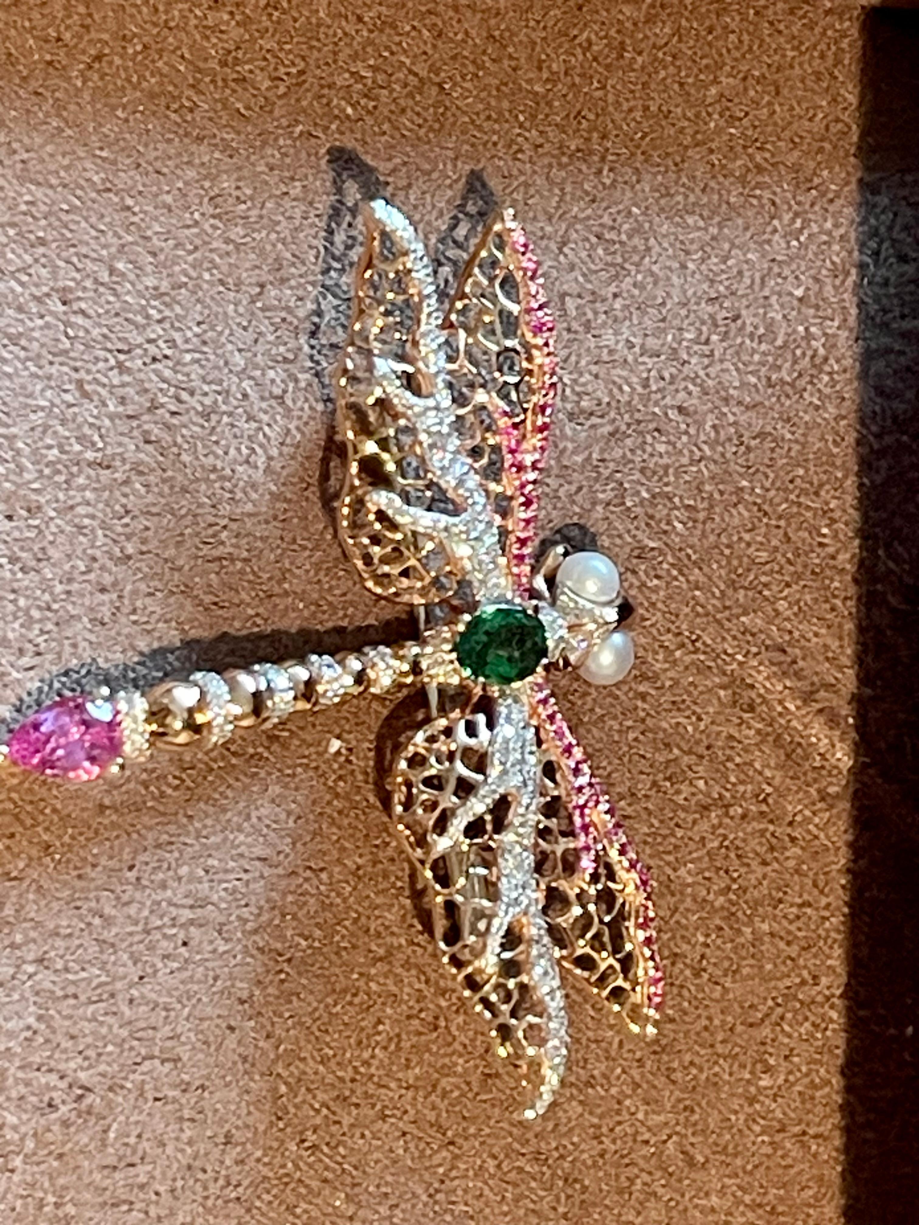 18 K rose Gold openwork  Dragonfly brooch pink Sapphire Tsavorite Diamond Pearl In New Condition For Sale In Zurich, Zollstrasse