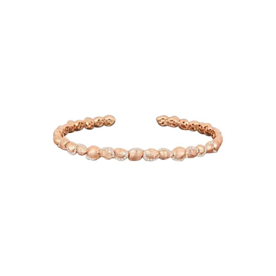 Oro rosa 18 K  Girocollo Sarab Matte con diamanti In condizioni Nuovo in vendita a Abu Dhabi, Abu Dhabi