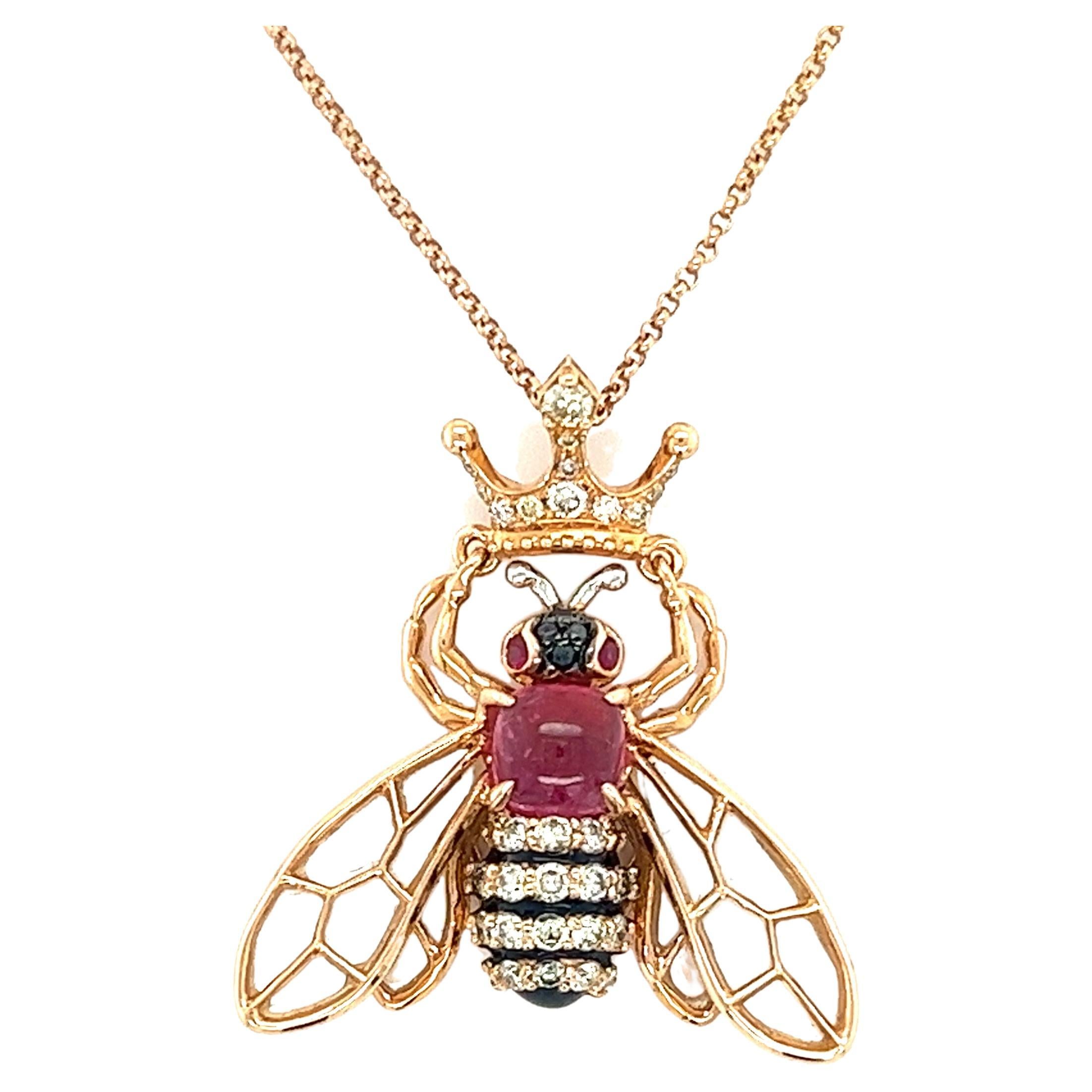 Collier à pendentif abeille en or rose 18 K Tourmaline Diamants Rubis en vente