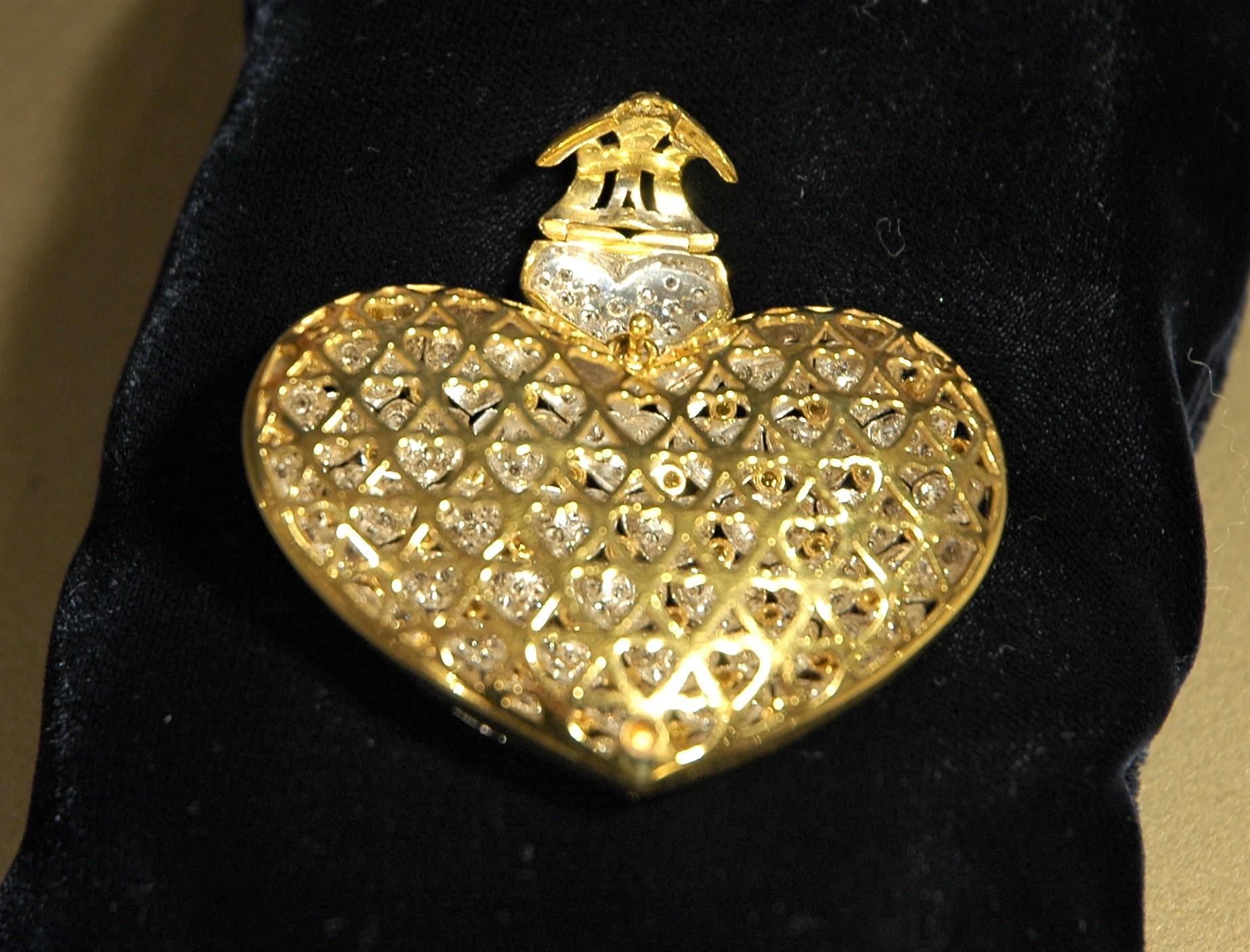 18 K White and Yellow Gold Pendant Heart Shaped with Diamonds Ct.8.85 In New Condition For Sale In BARI, IT
