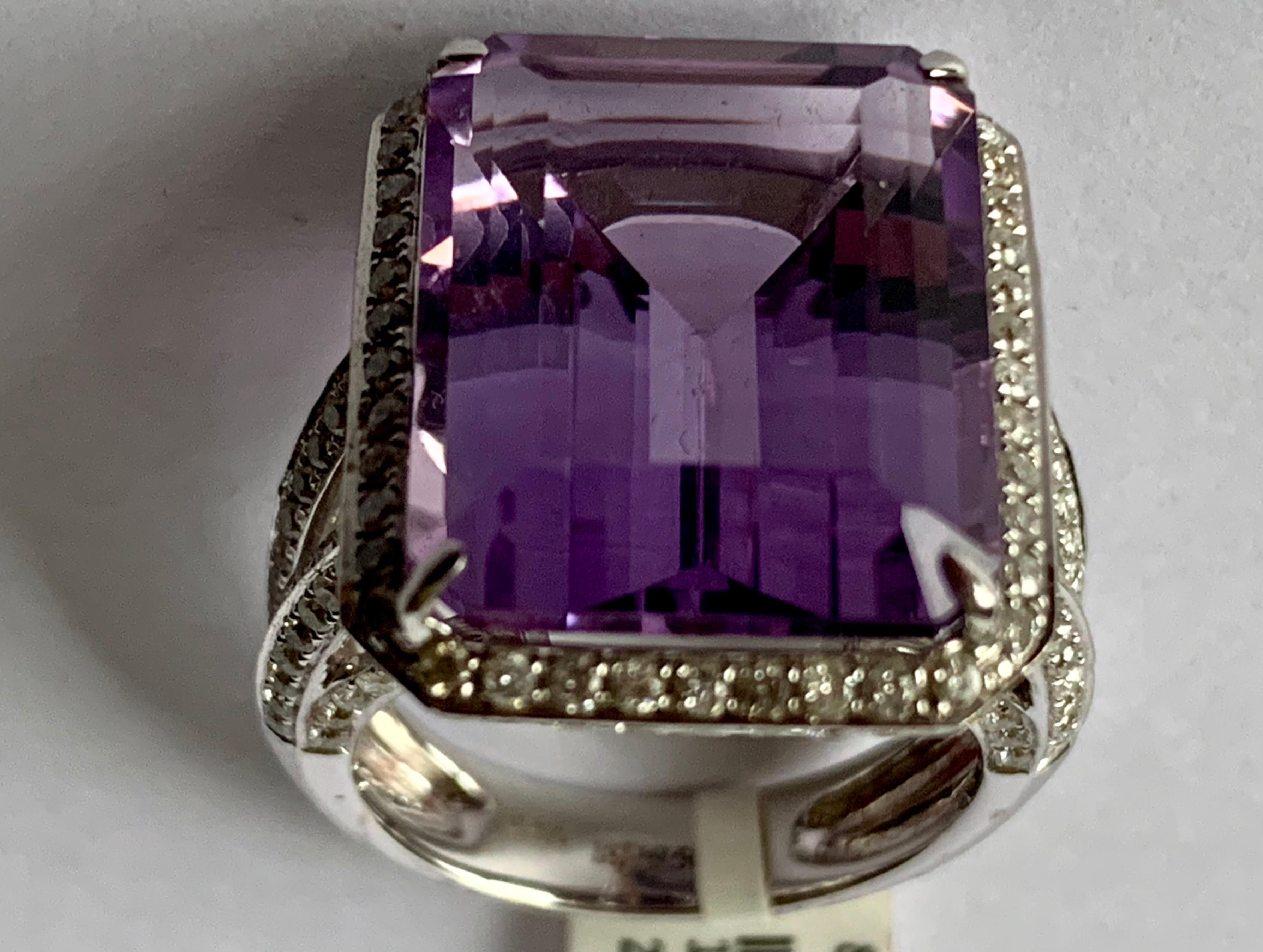 Anillo Cóctel Amatista Diamante Oro Blanco 18 K en Nuevo estado para la venta en Zurich, Zollstrasse