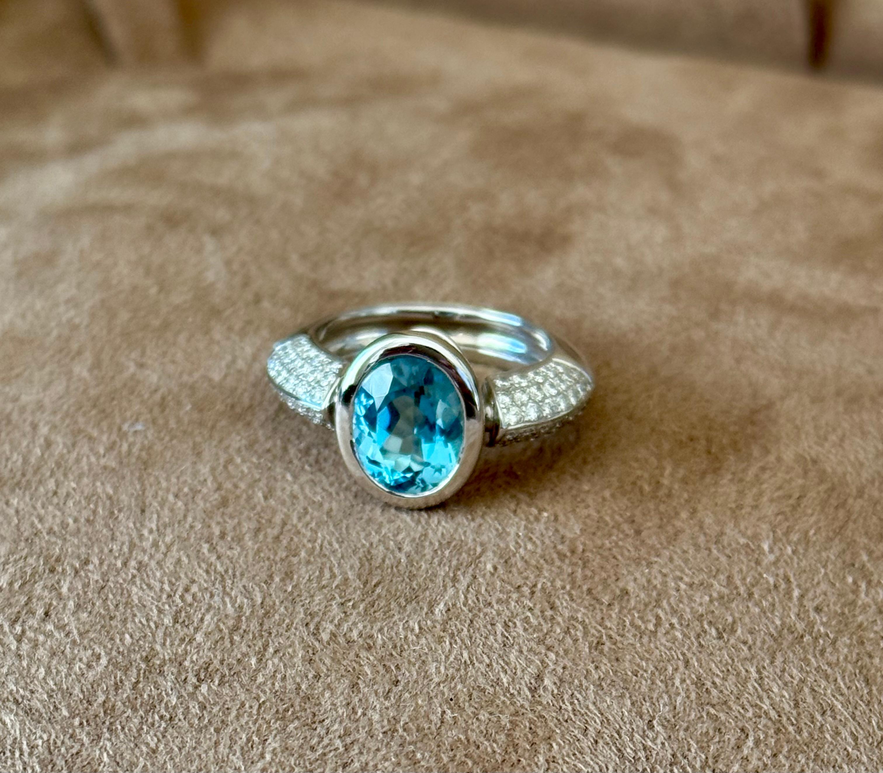 Oval Cut 18 K white Gold Aquamarine Diamond Band Ring by Gübelin For Sale