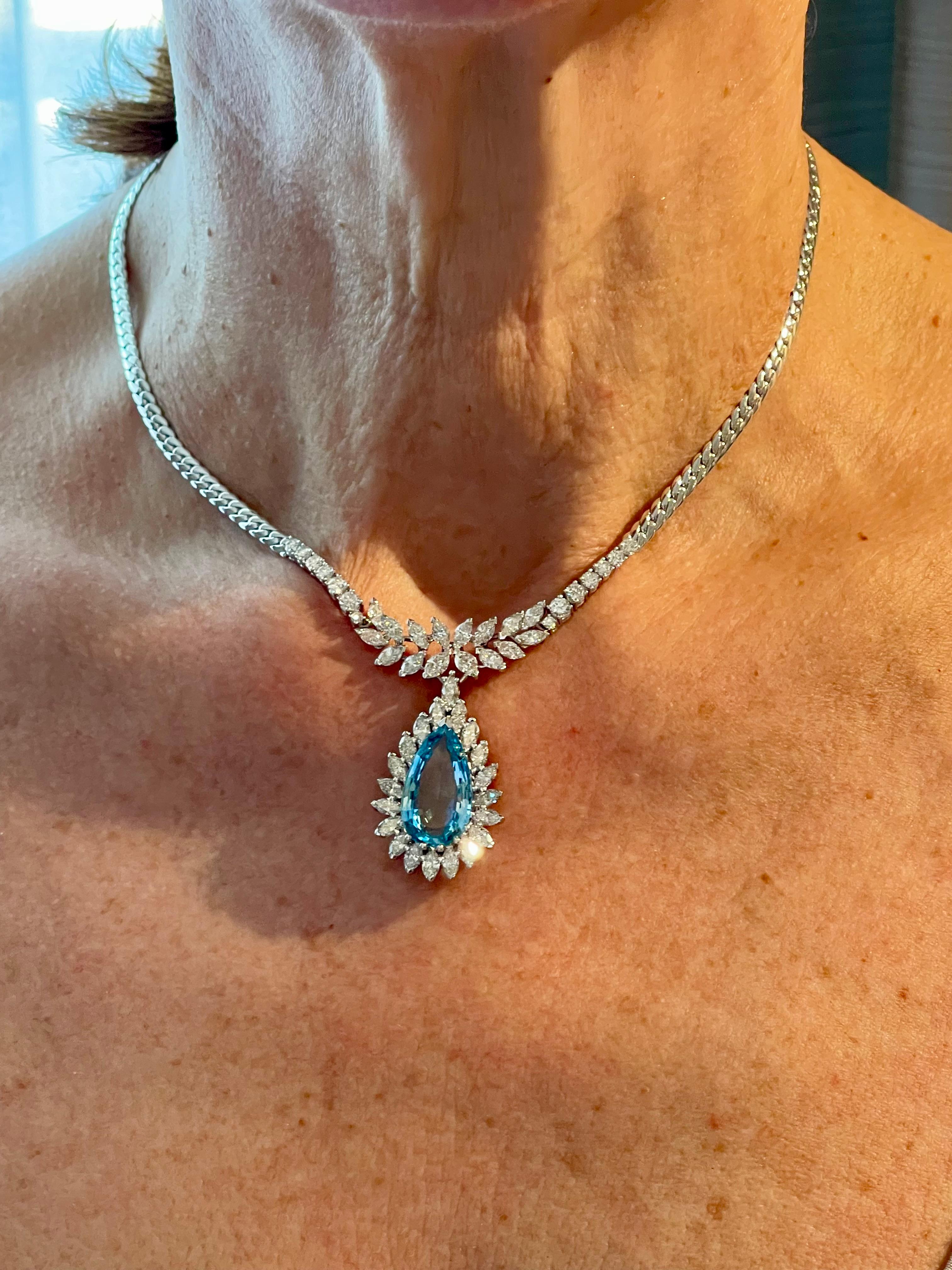 18 K white Gold Aquamarine Diamond Necklace Gubelin Lucerne For Sale 6