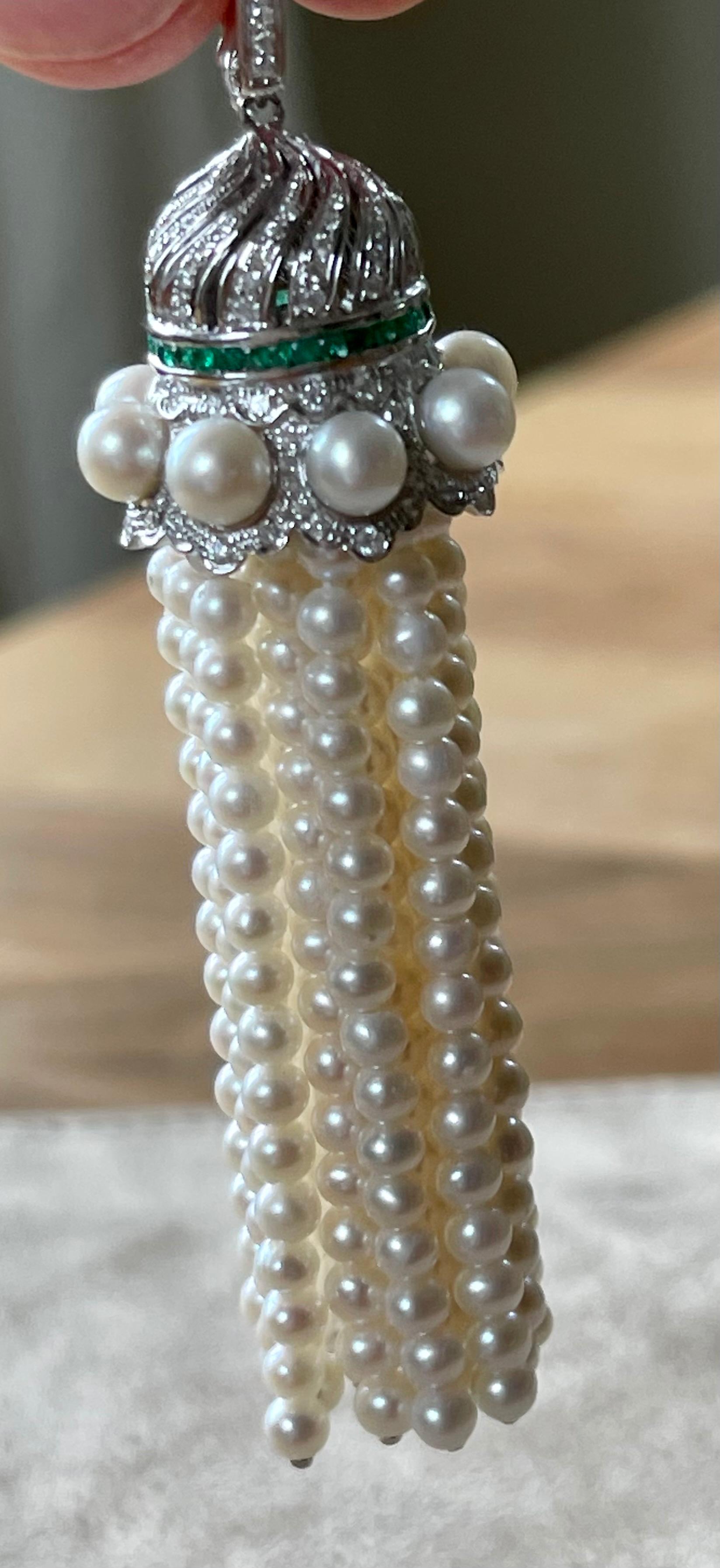 18 K White Gold Art Deco Style Pearl Diamond Emerald Tassel Pendant For Sale 2