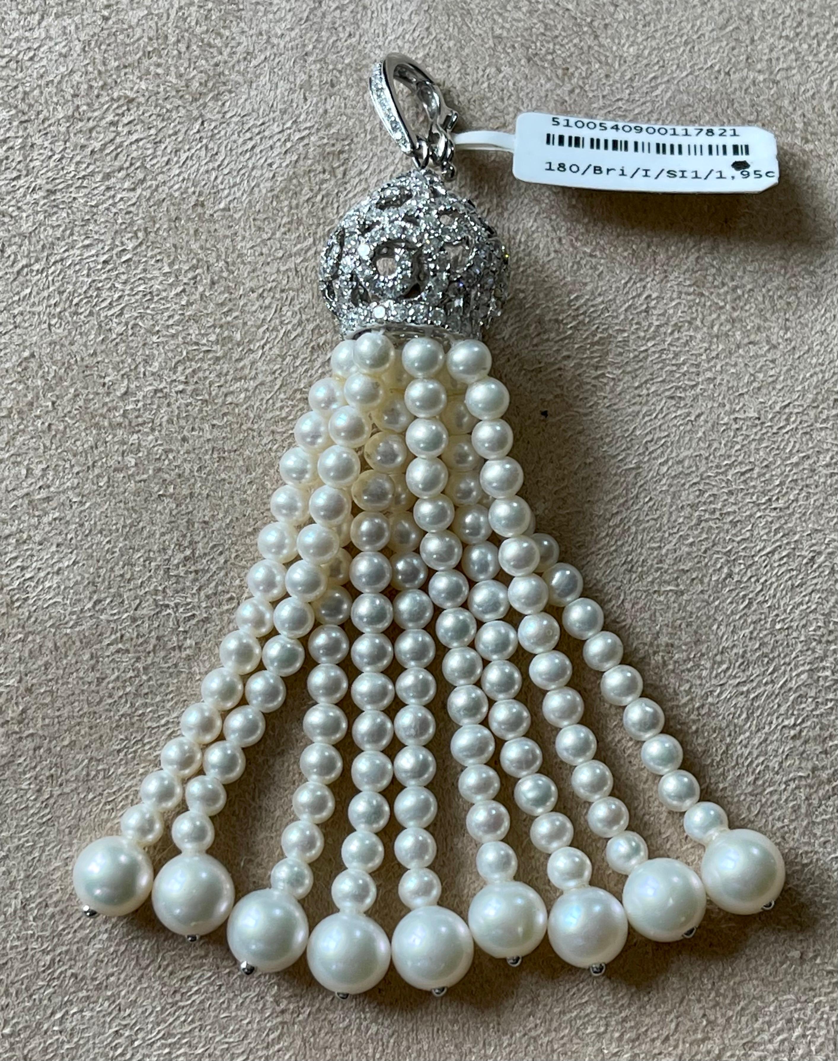 Taille brillant Pendentif à pompon en or blanc 18 carats de style Art déco avec perles et diamants en vente