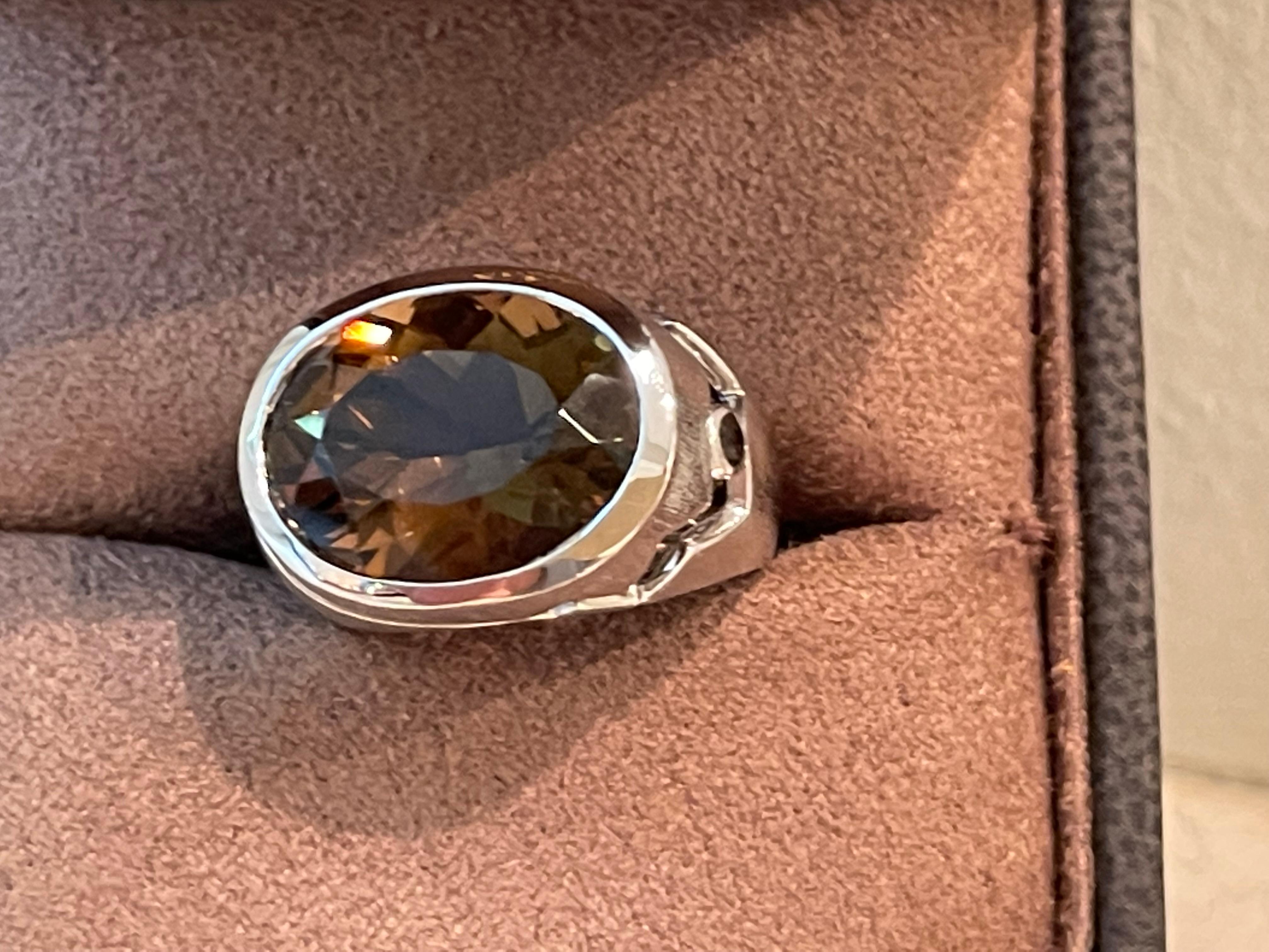 18 K White Gold Band Ring Smoky Quartz In New Condition For Sale In Zurich, Zollstrasse