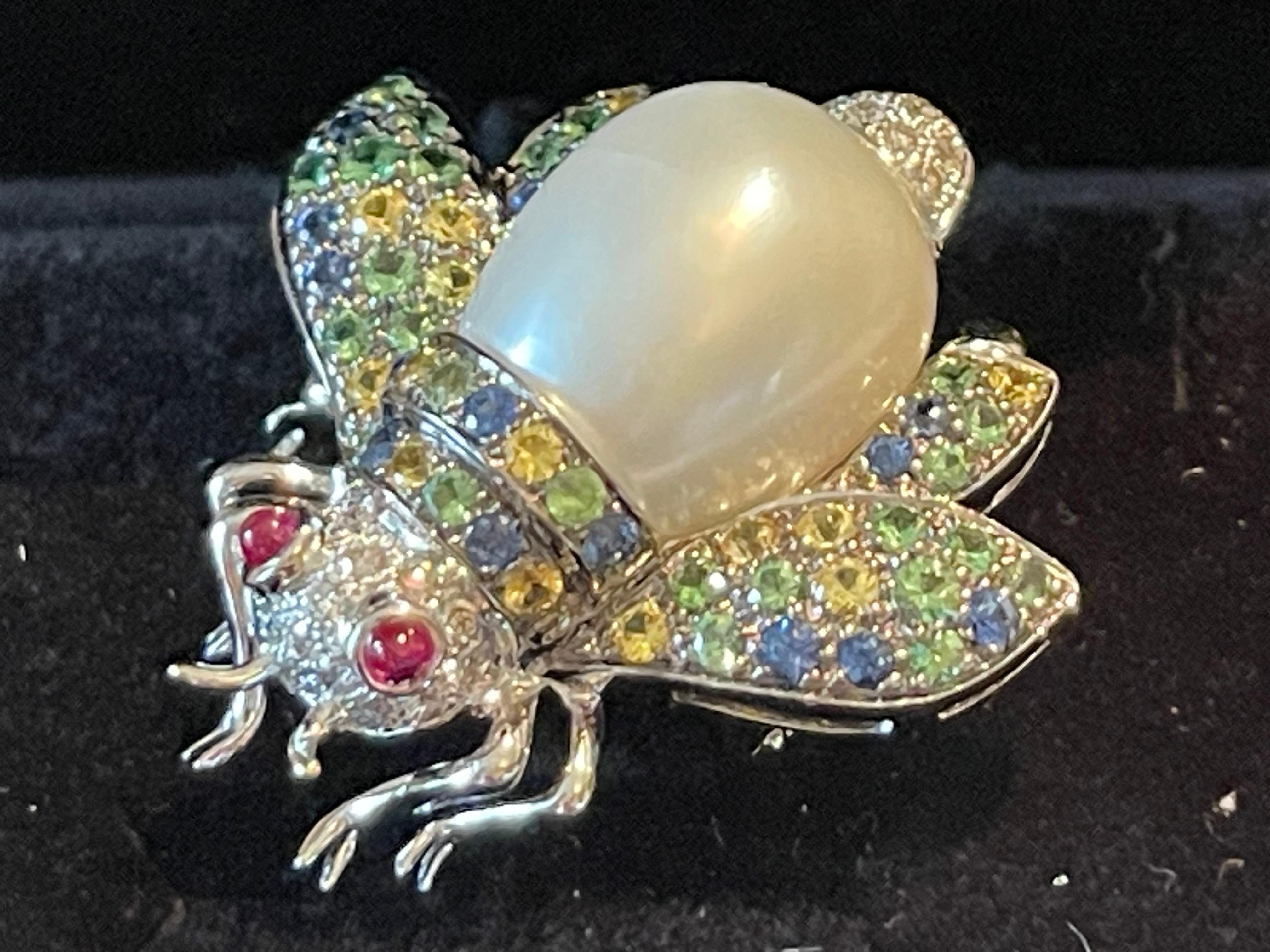 18 K white Gold bee brooch South Sea Pearl Diamond Rubyfancy Sapphire Tsavorite For Sale 3