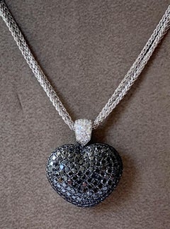 18 Karat White Gold Chain with Heart Pendant Black White Diamonds