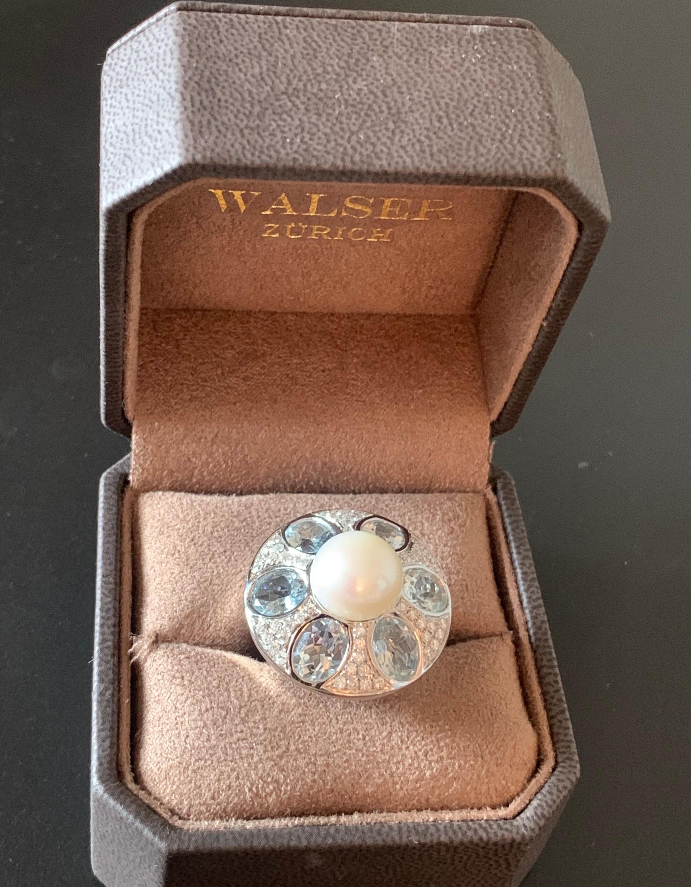 18 K white Gold Cocktail Ring Pearl Aquamarine Diamonds For Sale 4