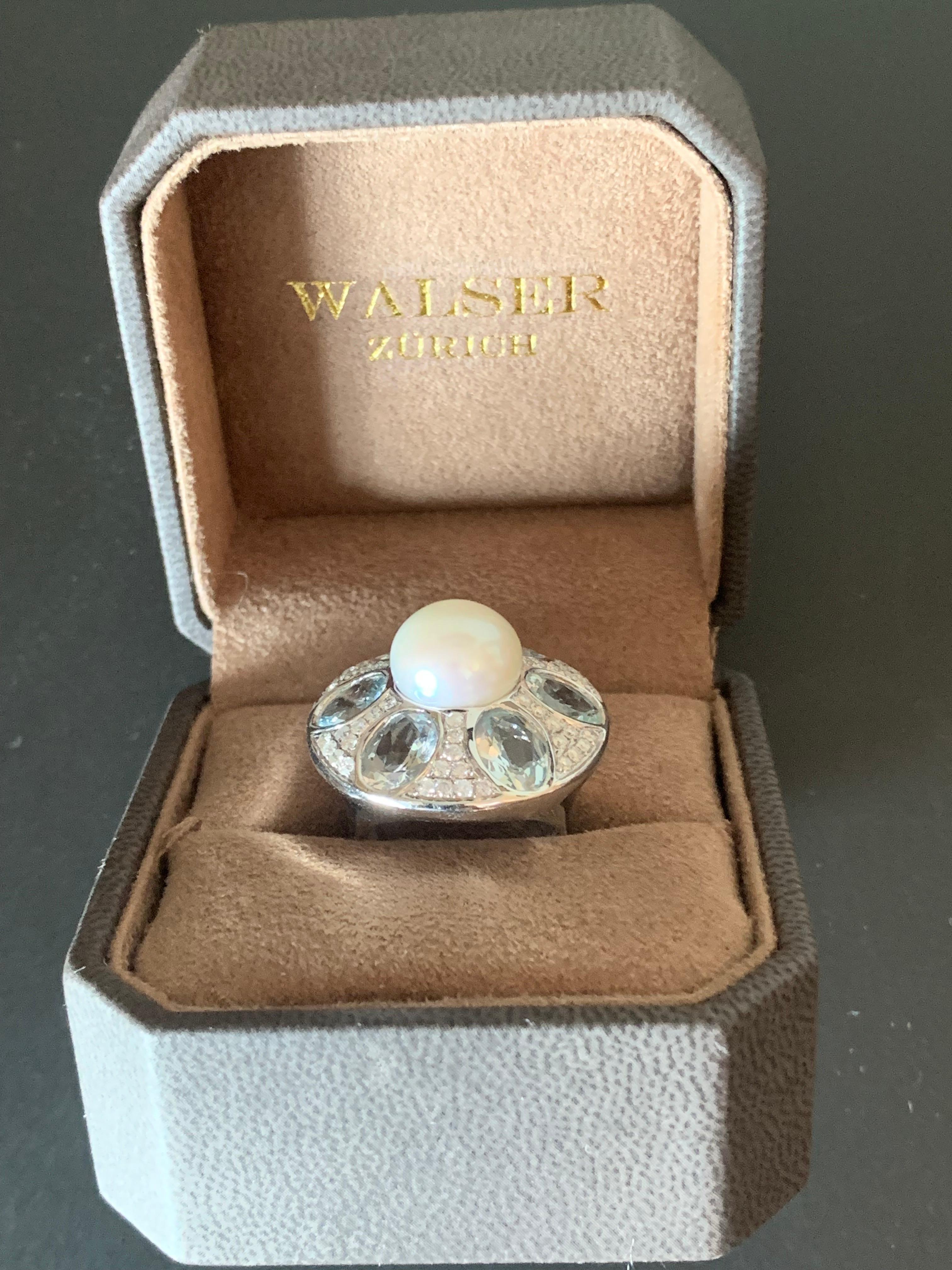 18 K white Gold Cocktail Ring Pearl Aquamarine Diamonds For Sale 5