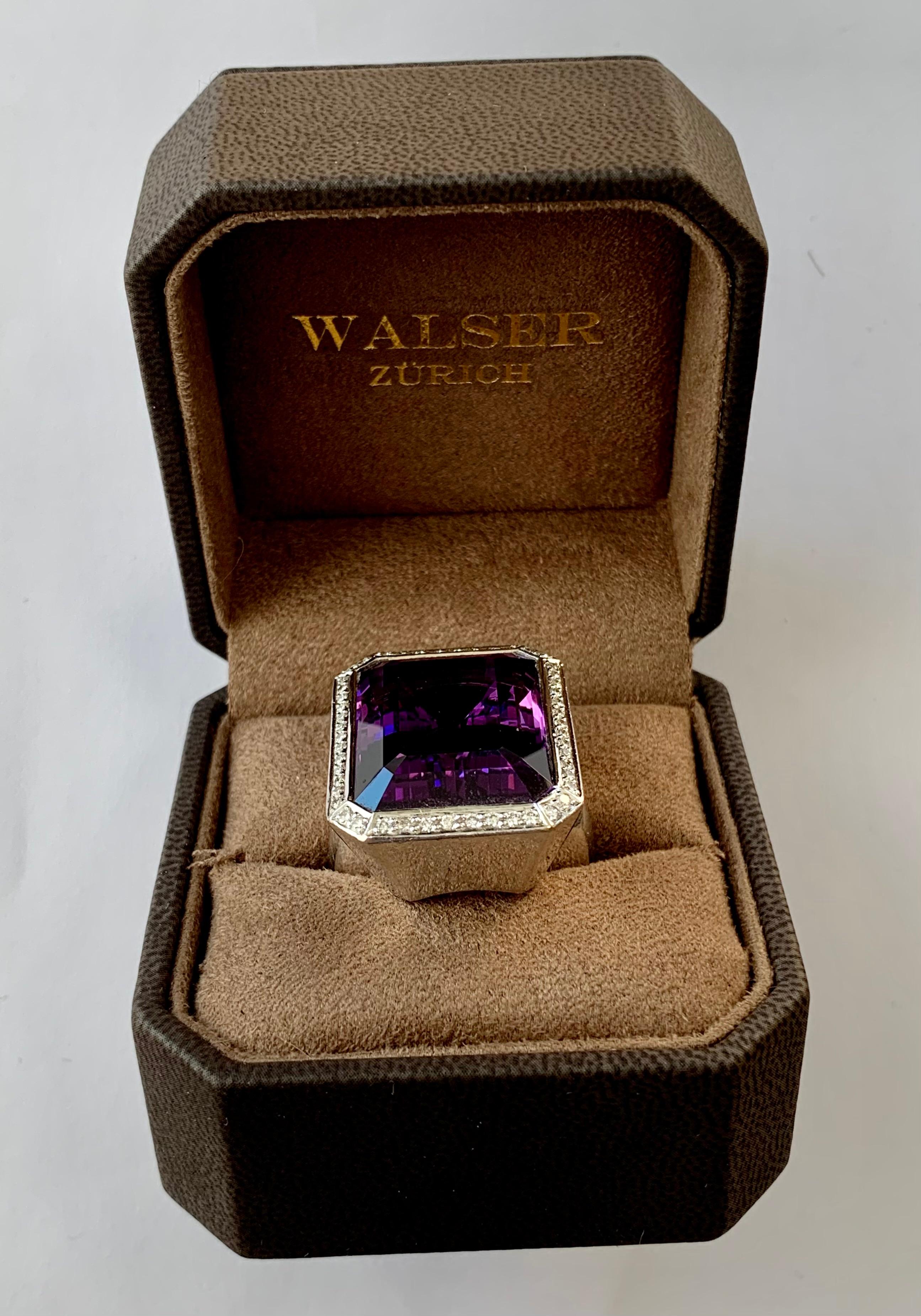 18 Karat White Gold Cocktail Ring with huge Amethyst and Diamonds In Good Condition For Sale In Zurich, Zollstrasse