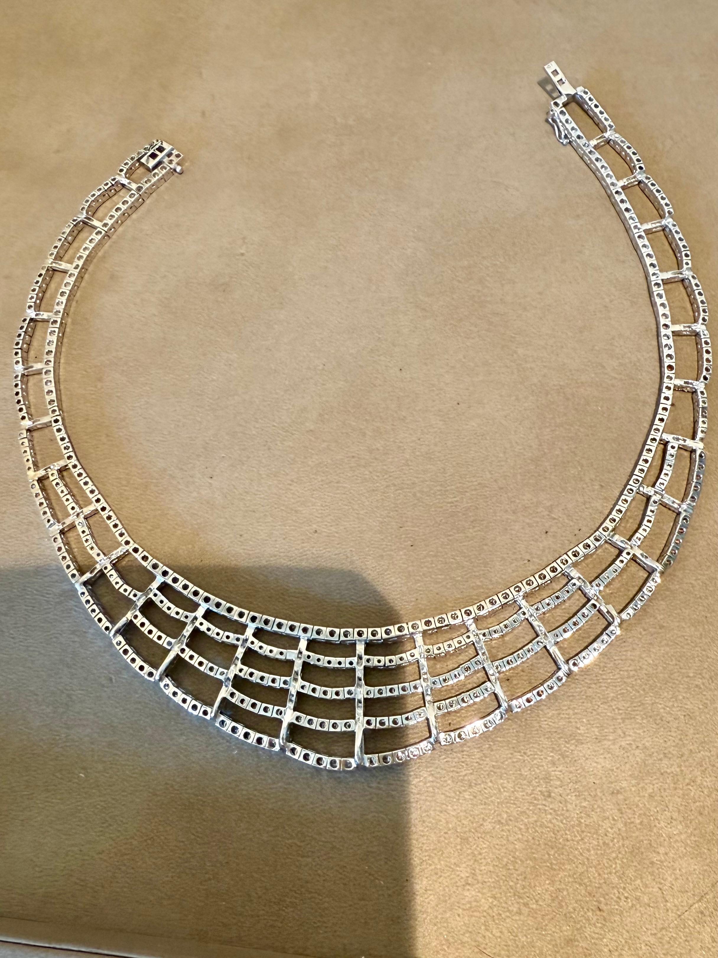 Collana a collare largo con diamanti in oro bianco 18 K. in vendita 6