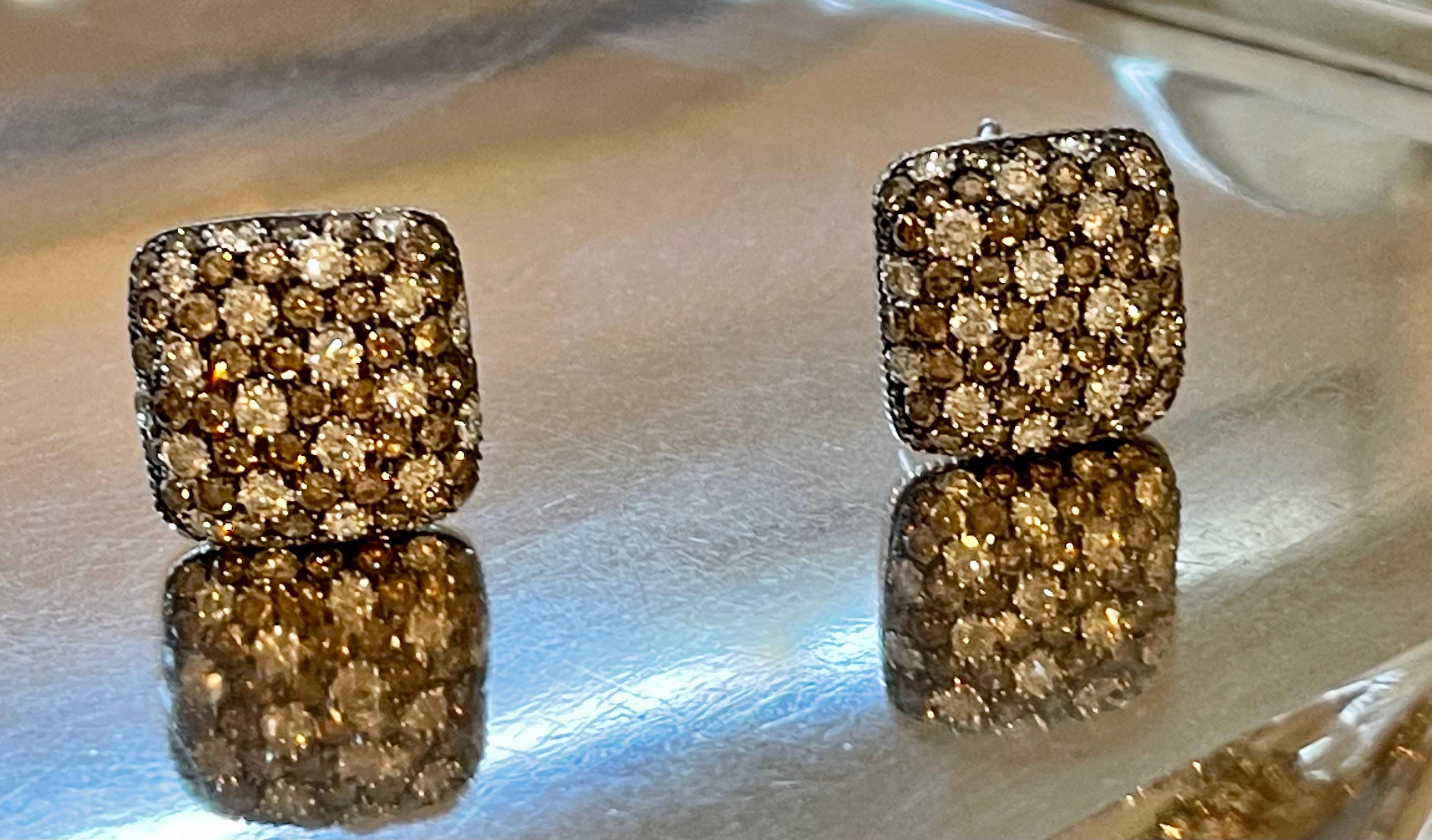 Brilliant Cut 18 K White Gold Earclips Champage and White Diamonds For Sale
