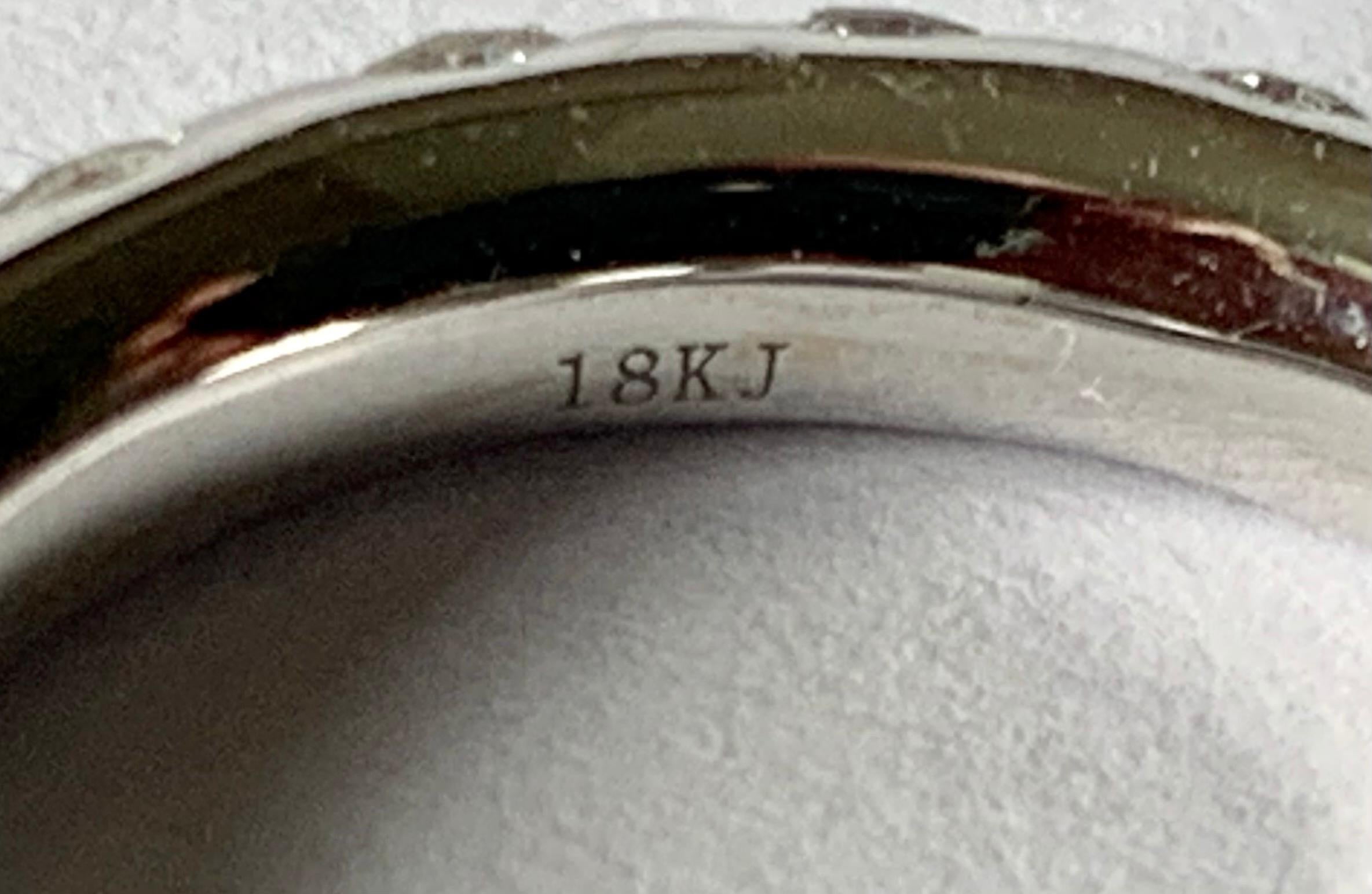 18 Karat White Gold Eternity Diamond Ring 3.20 Carat For Sale 2