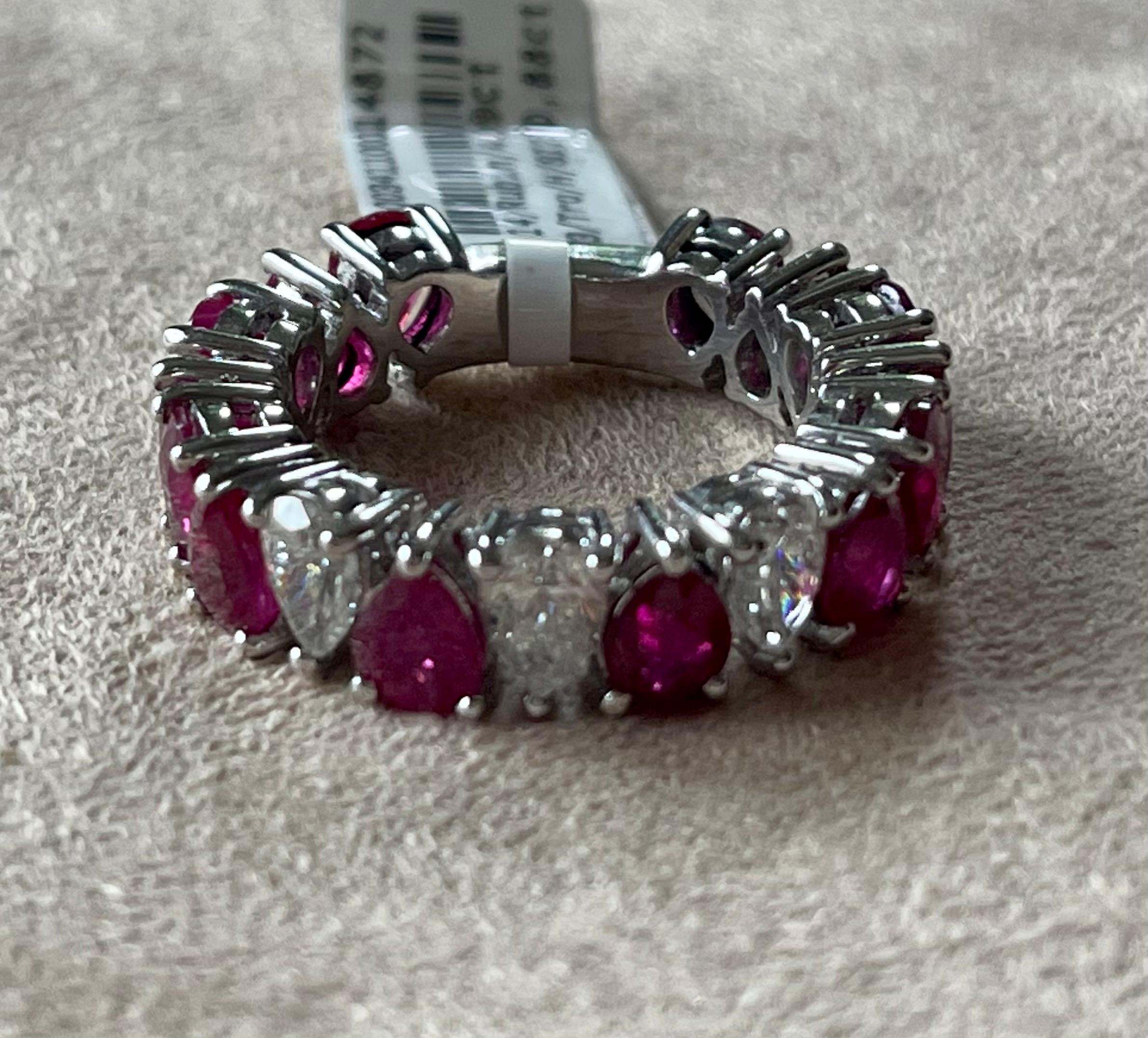 18 K White Gold Eternity Ring Pear Shape Ruby Diamonds  In Good Condition For Sale In Zurich, Zollstrasse