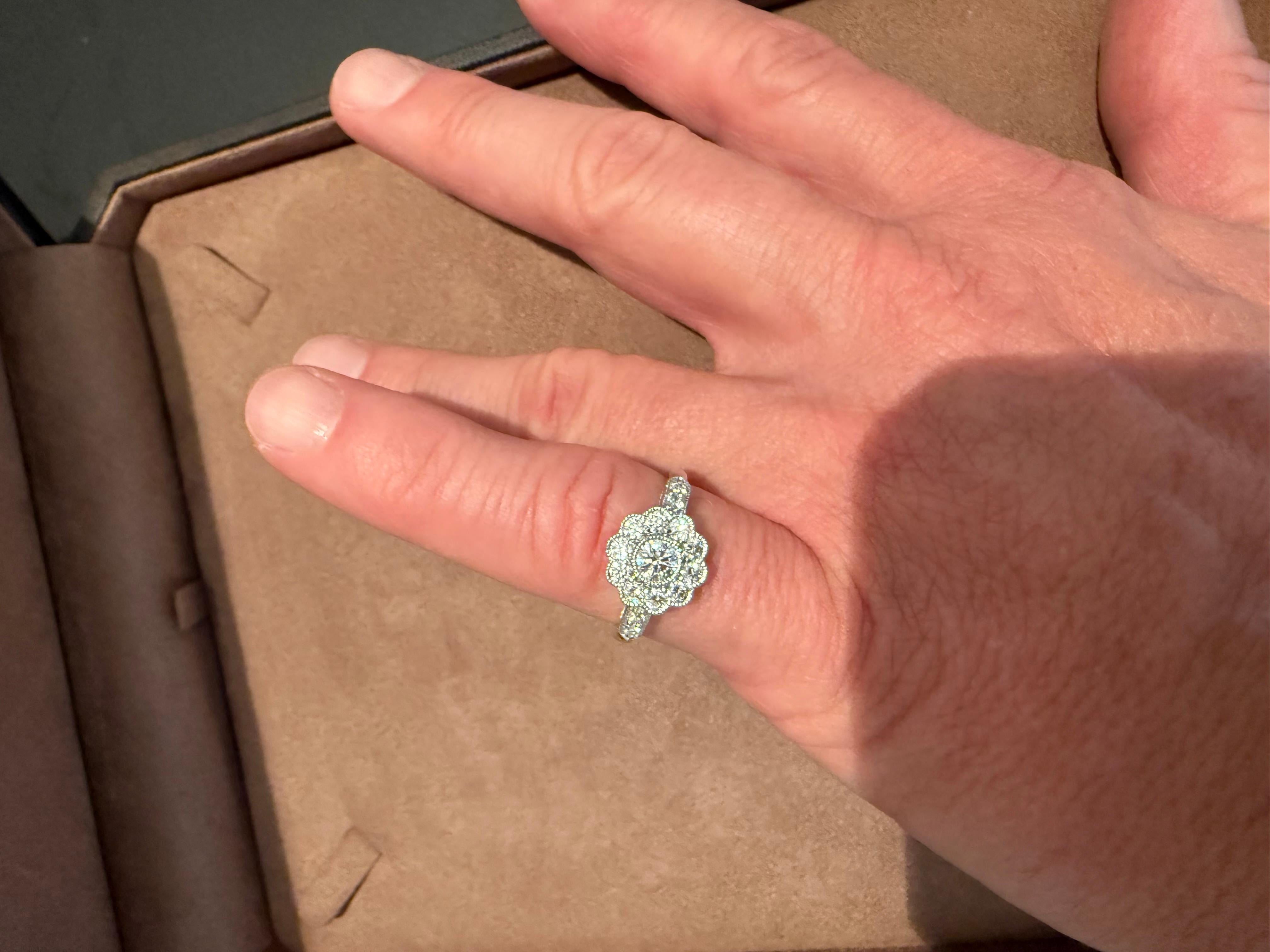 Halo en or blanc 18 K K  Bague de fiançailles en diamant 4