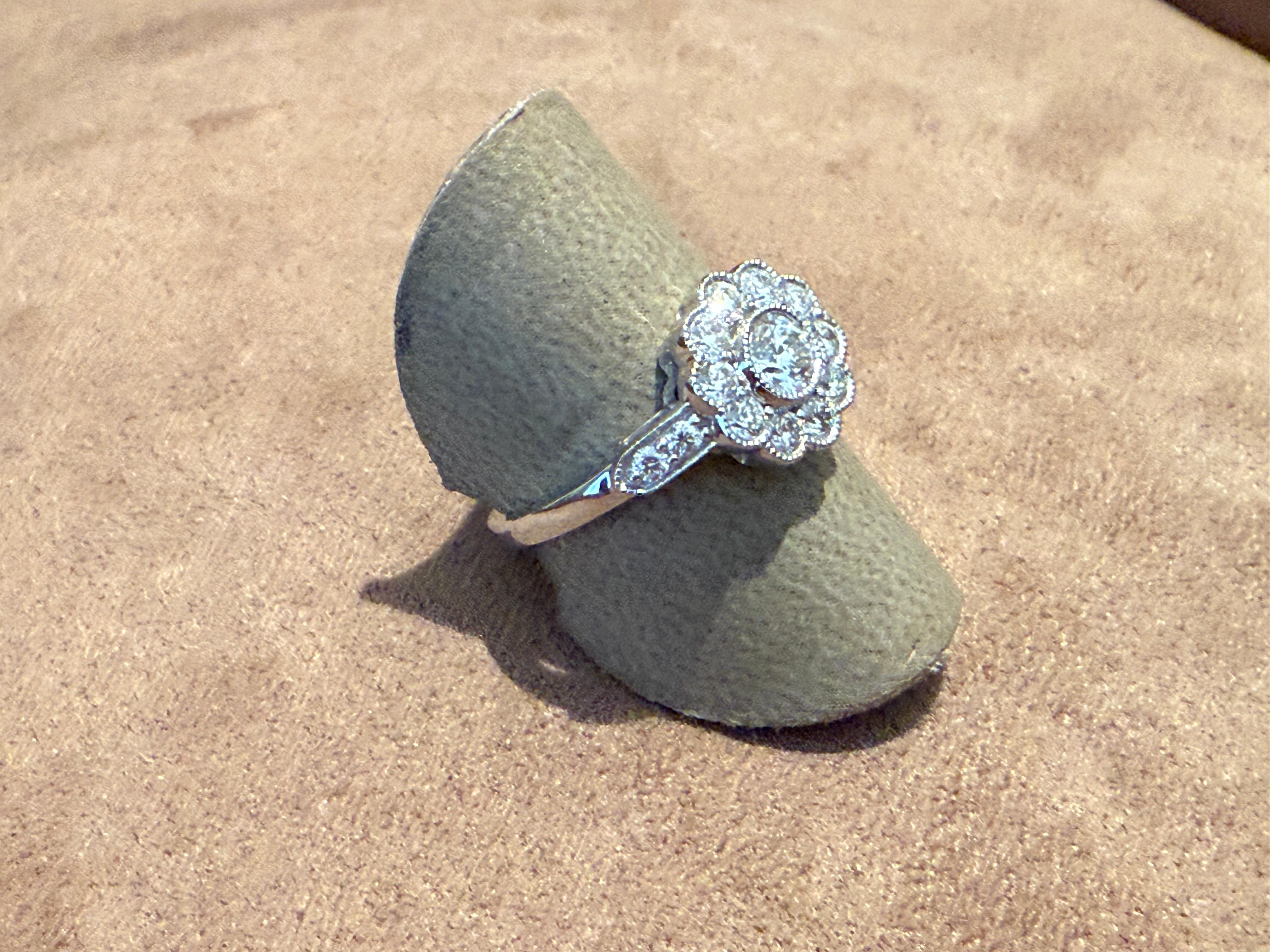 Contemporain Halo en or blanc 18 K K  Bague de fiançailles en diamant