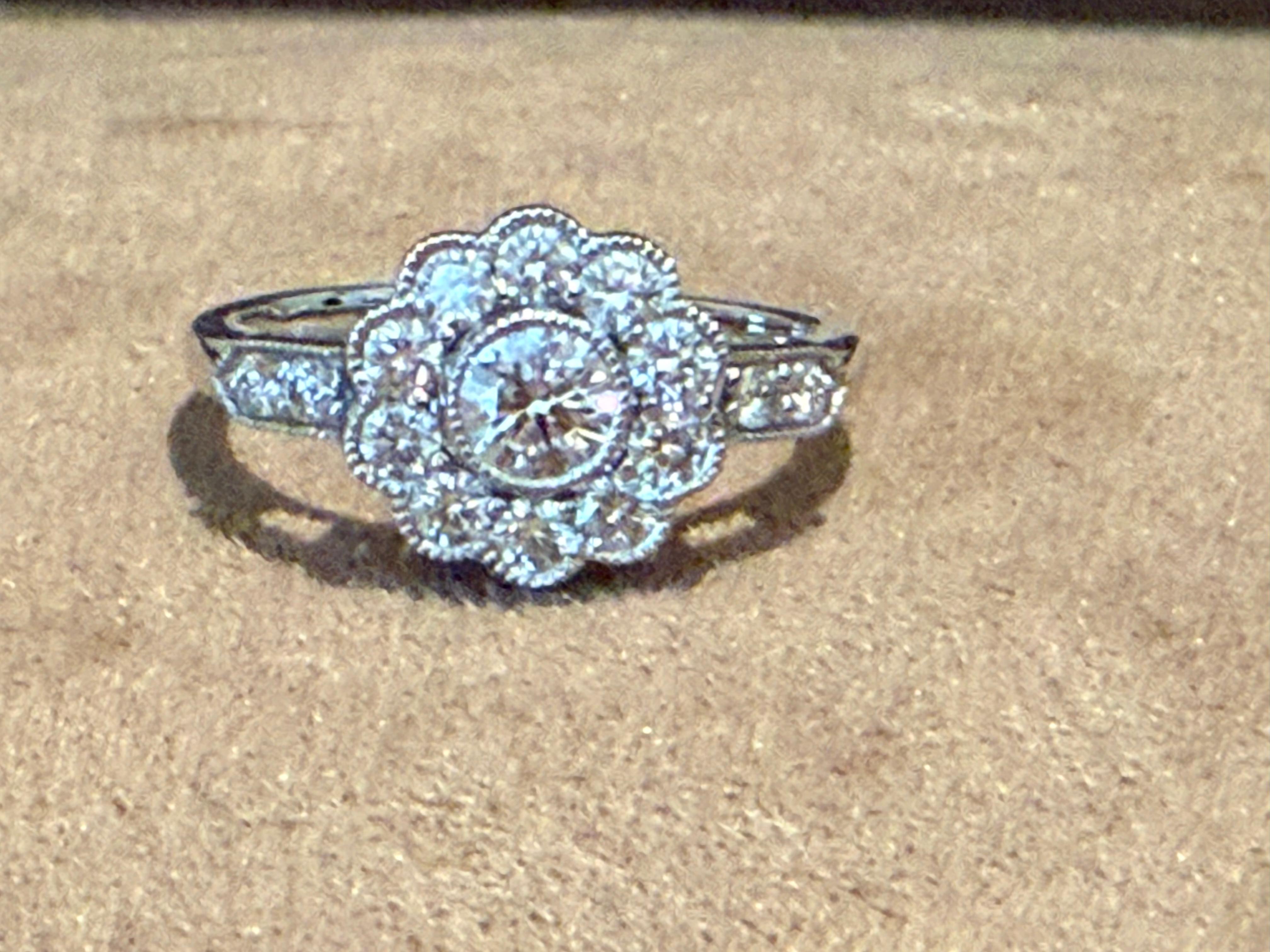 Halo en or blanc 18 K K  Bague de fiançailles en diamant 2