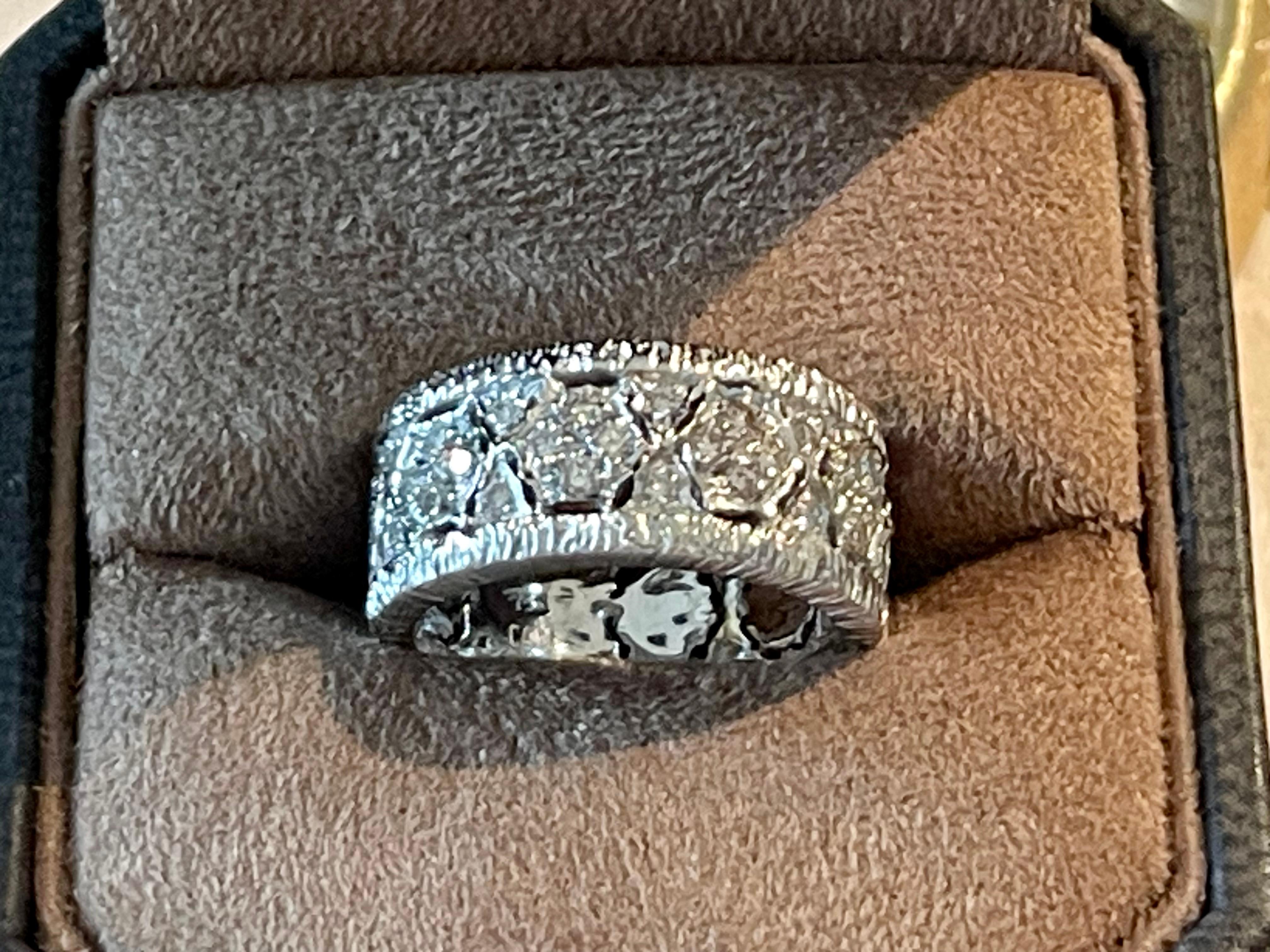 Contemporary 18 K white Gold openwork filligree band Ring Diamonds For Sale