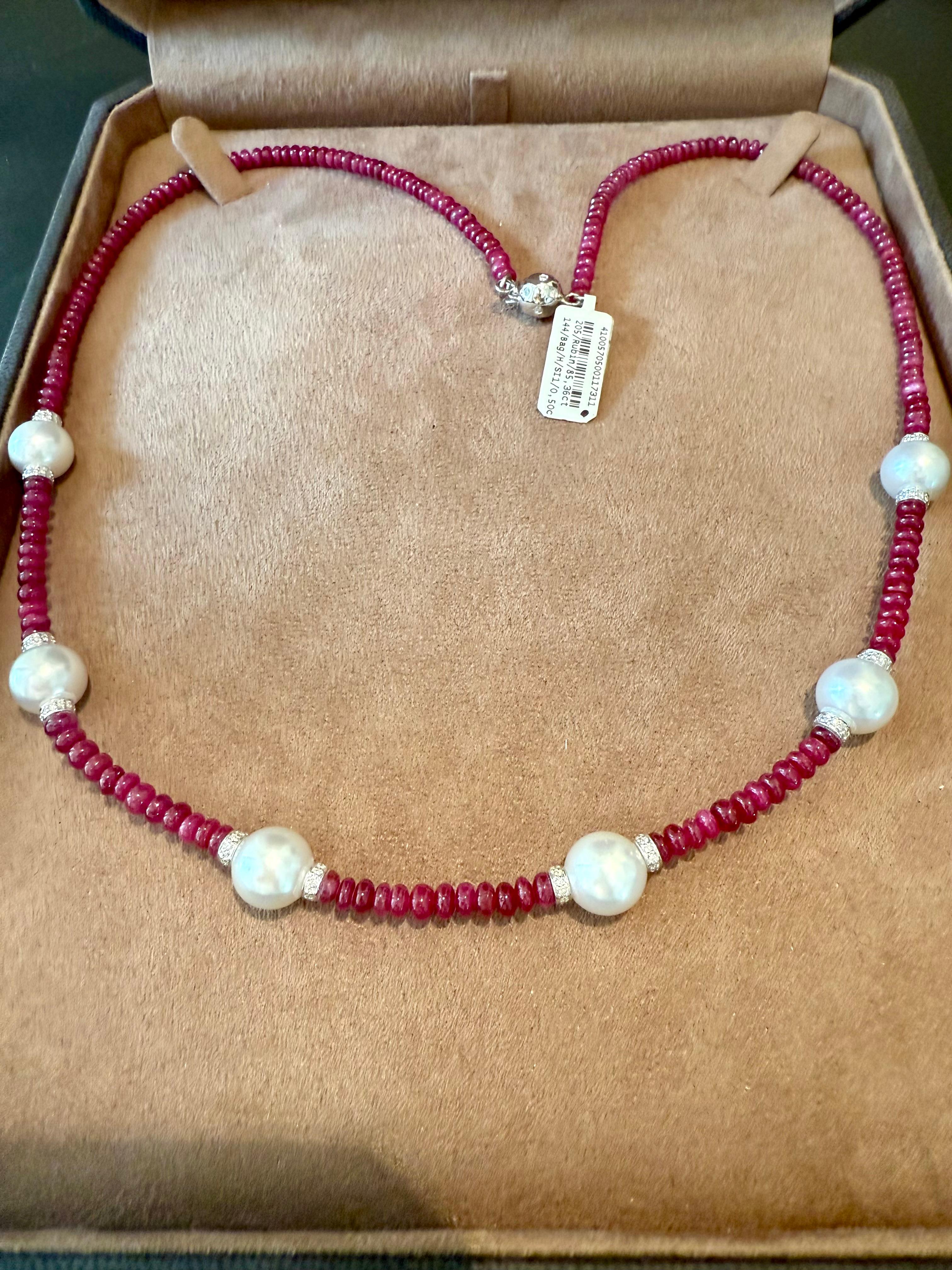 Contemporain Collier en or blanc 18 K avec perles de rubis et diamants des mers du Sud en vente