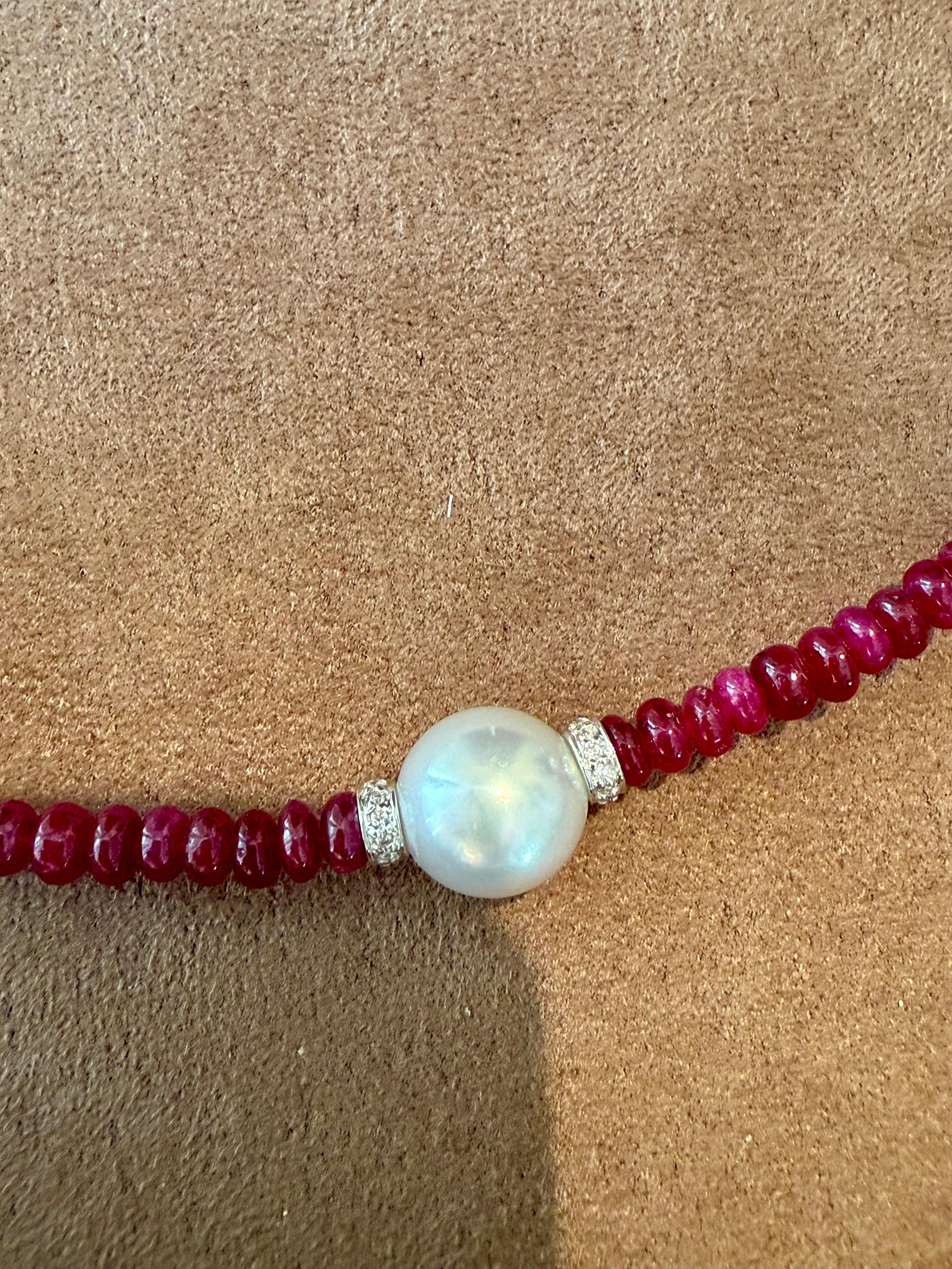 Collier en or blanc 18 K avec perles de rubis et diamants des mers du Sud Unisexe en vente