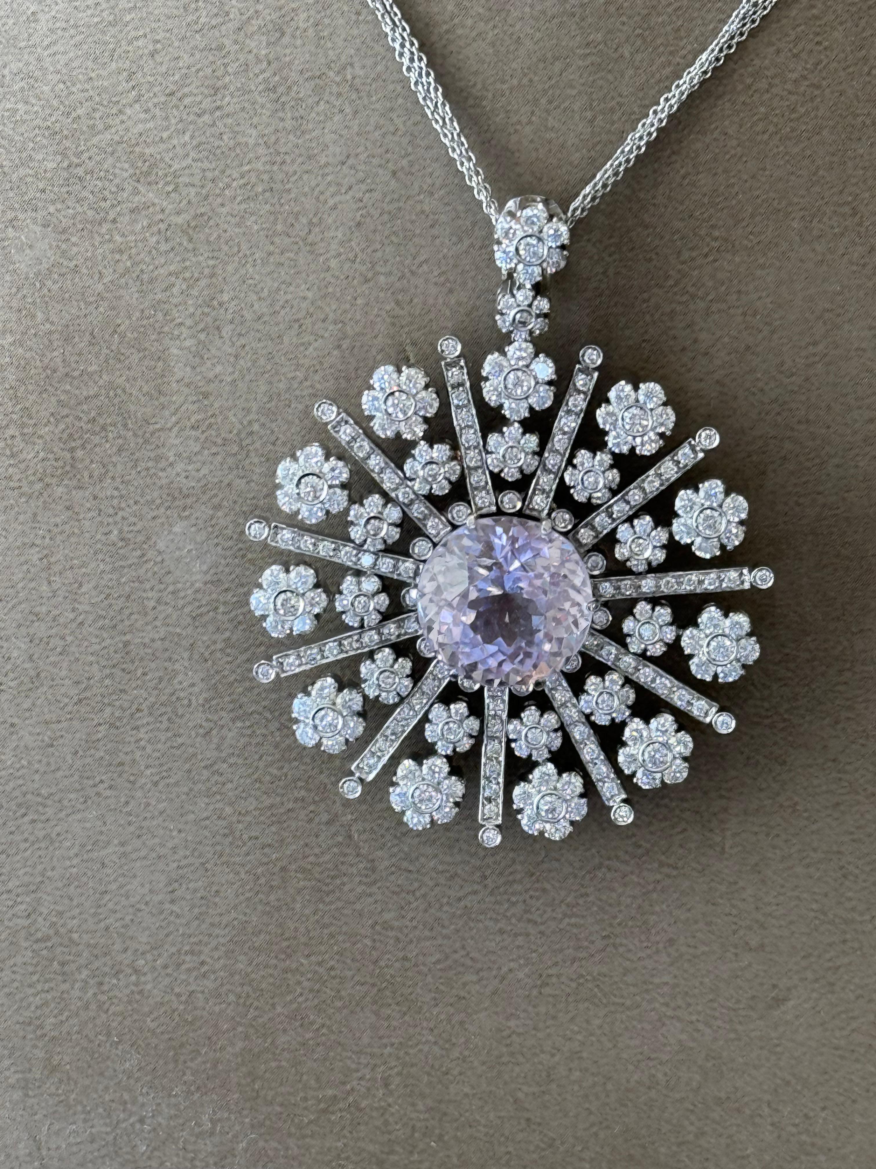 Ciondolo in oro bianco 18 K con fiocco di neve e diamante Kunzite con catena in vendita 3