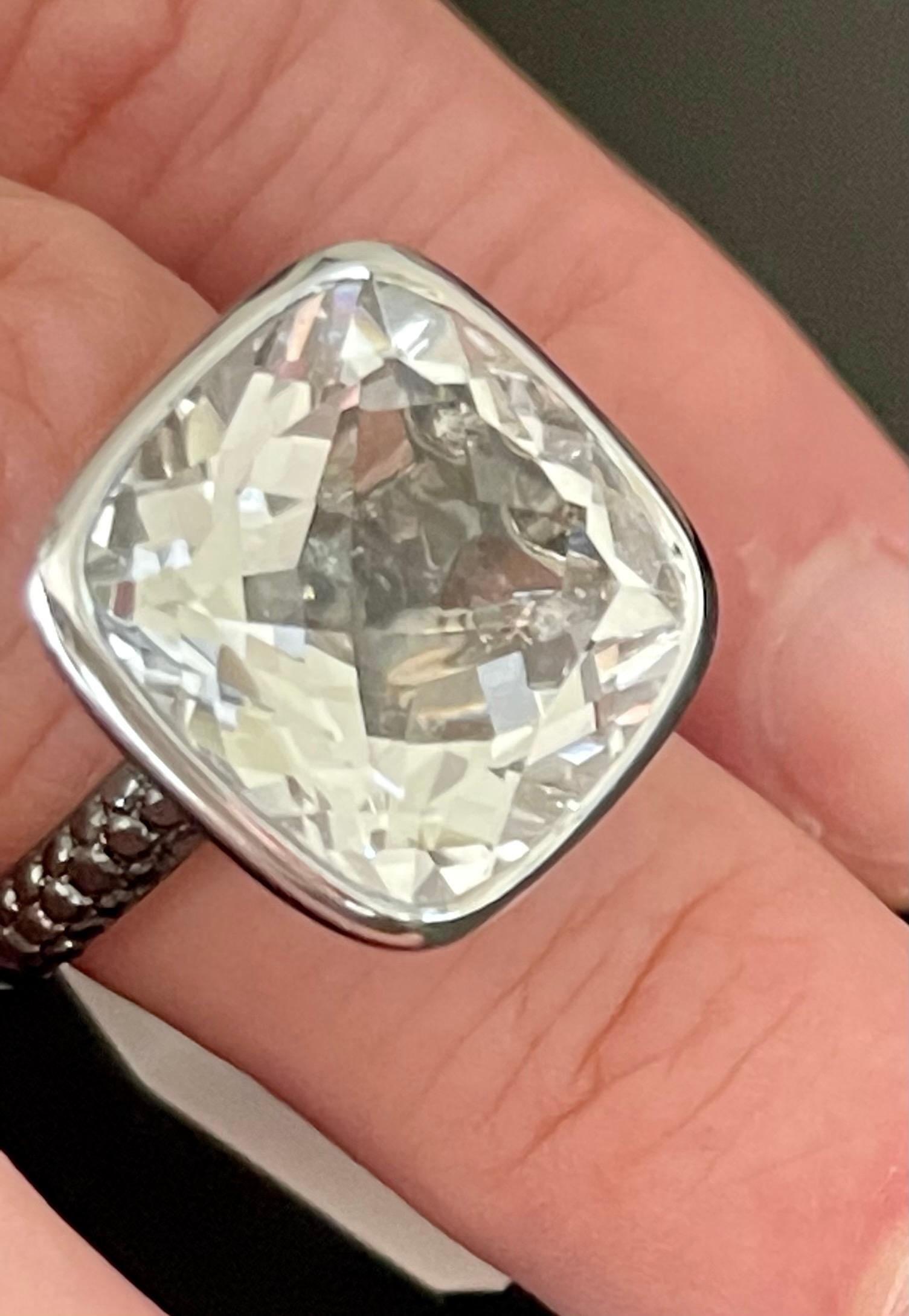 18 K White Gold Solitaire Ring White Topaz 13.53 Ct Black Diamonds For Sale 2